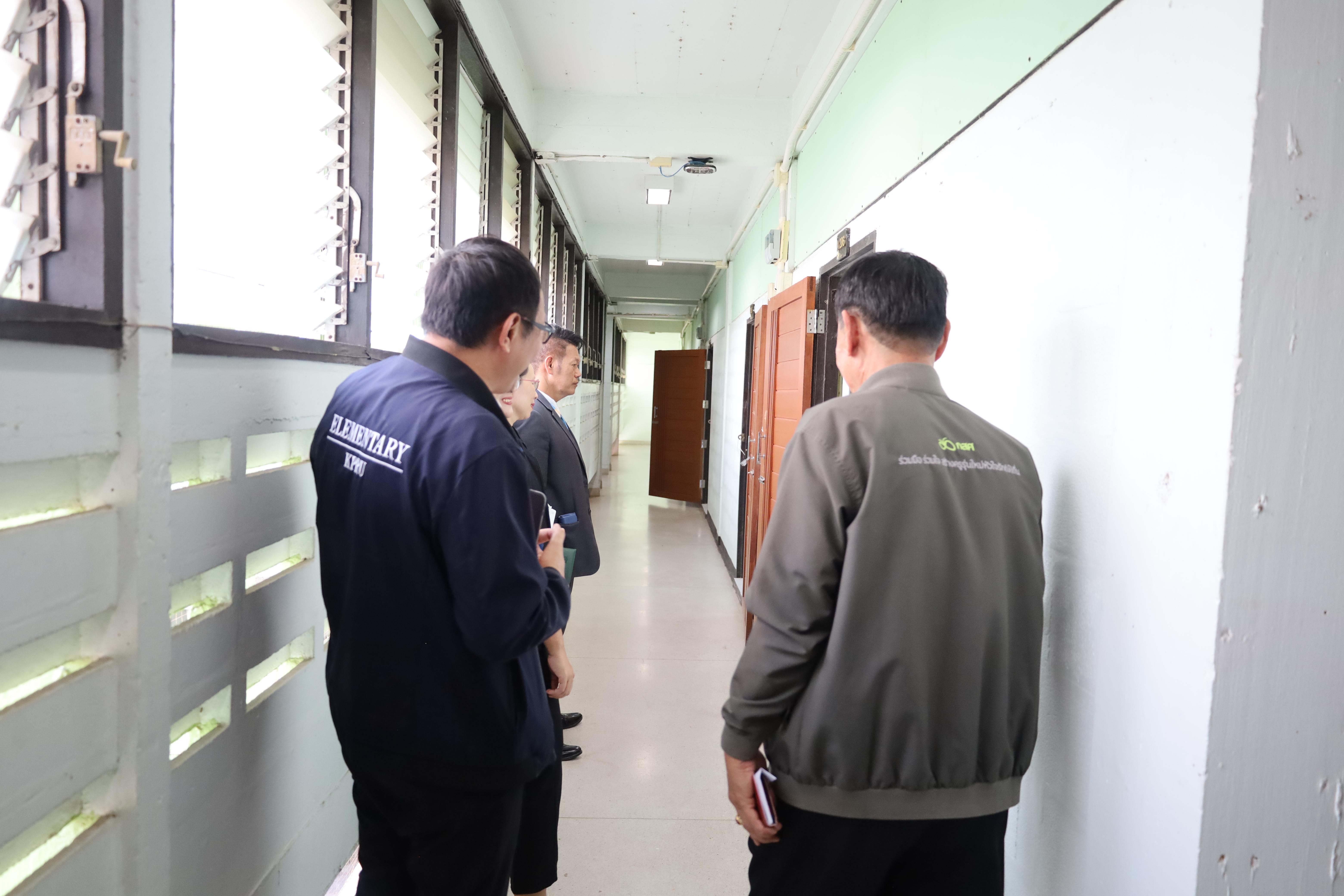 100. ต้อนรับคณะกรรมการกสศ.ในการลงพื้นที่เพื่อเตรียมเป็นสถานศึกษาโครงการครูรัก(ษ์)ถิ่น