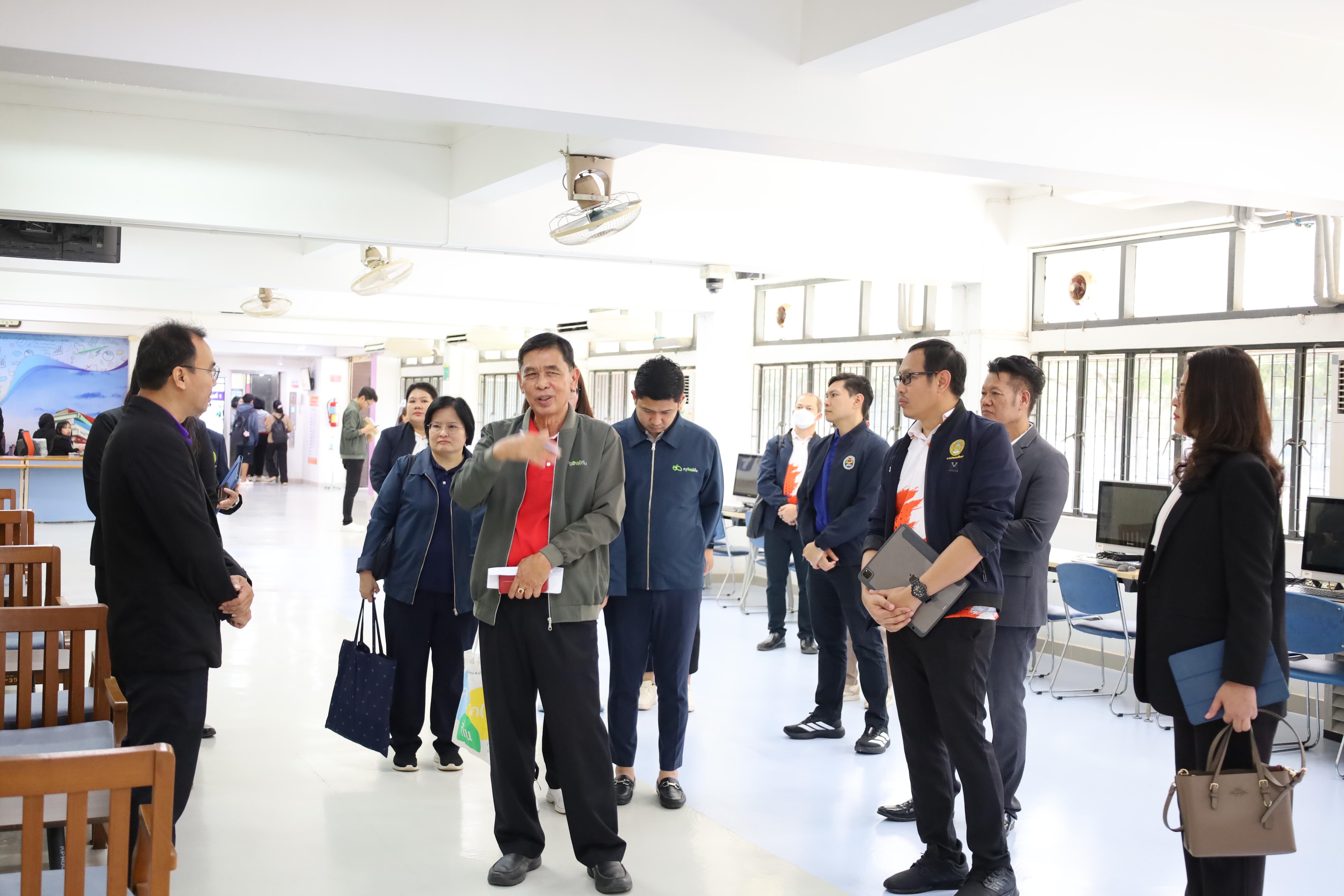 122. ต้อนรับคณะกรรมการกสศ.ในการลงพื้นที่เพื่อเตรียมเป็นสถานศึกษาโครงการครูรัก(ษ์)ถิ่น