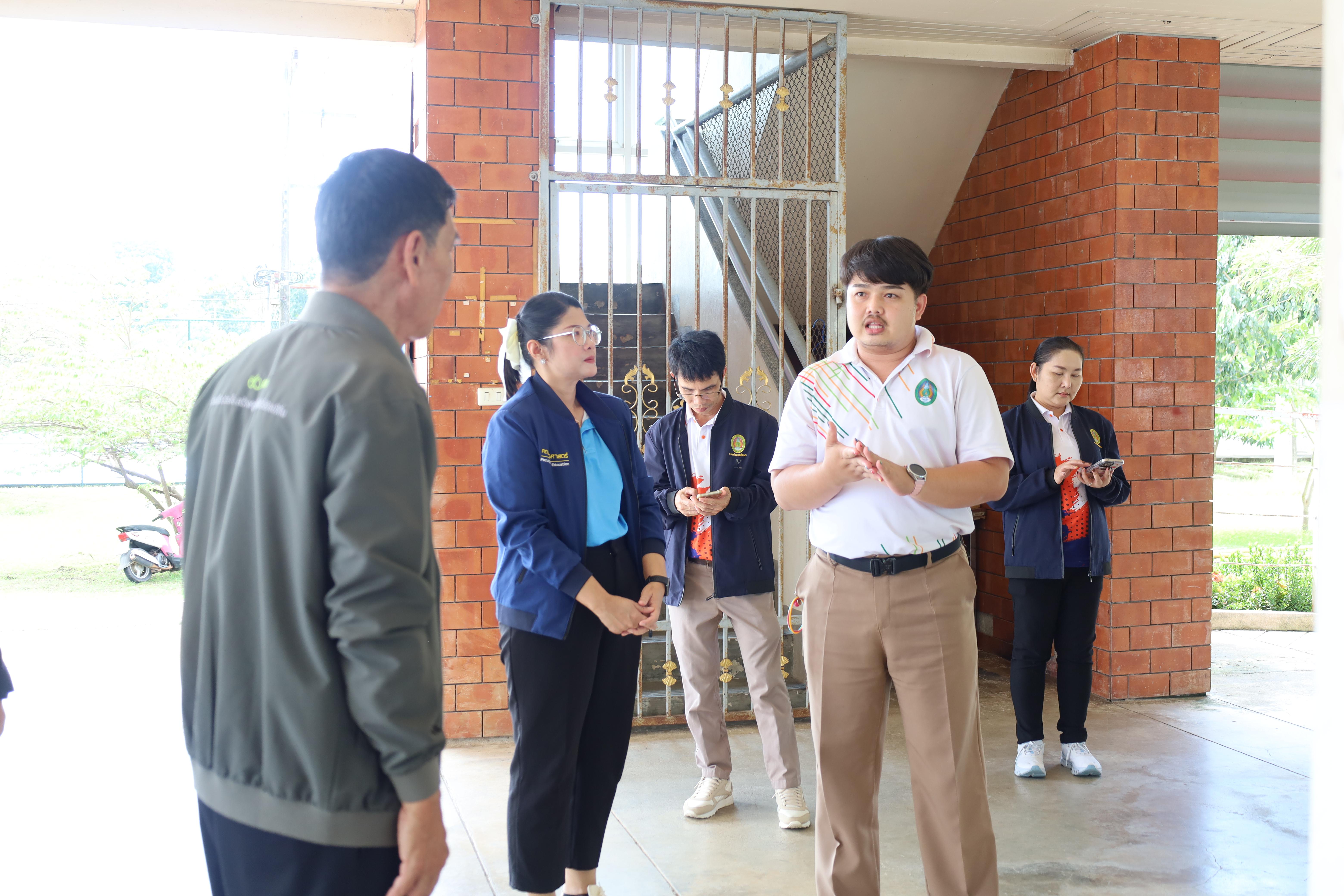 161. ต้อนรับคณะกรรมการกสศ.ในการลงพื้นที่เพื่อเตรียมเป็นสถานศึกษาโครงการครูรัก(ษ์)ถิ่น