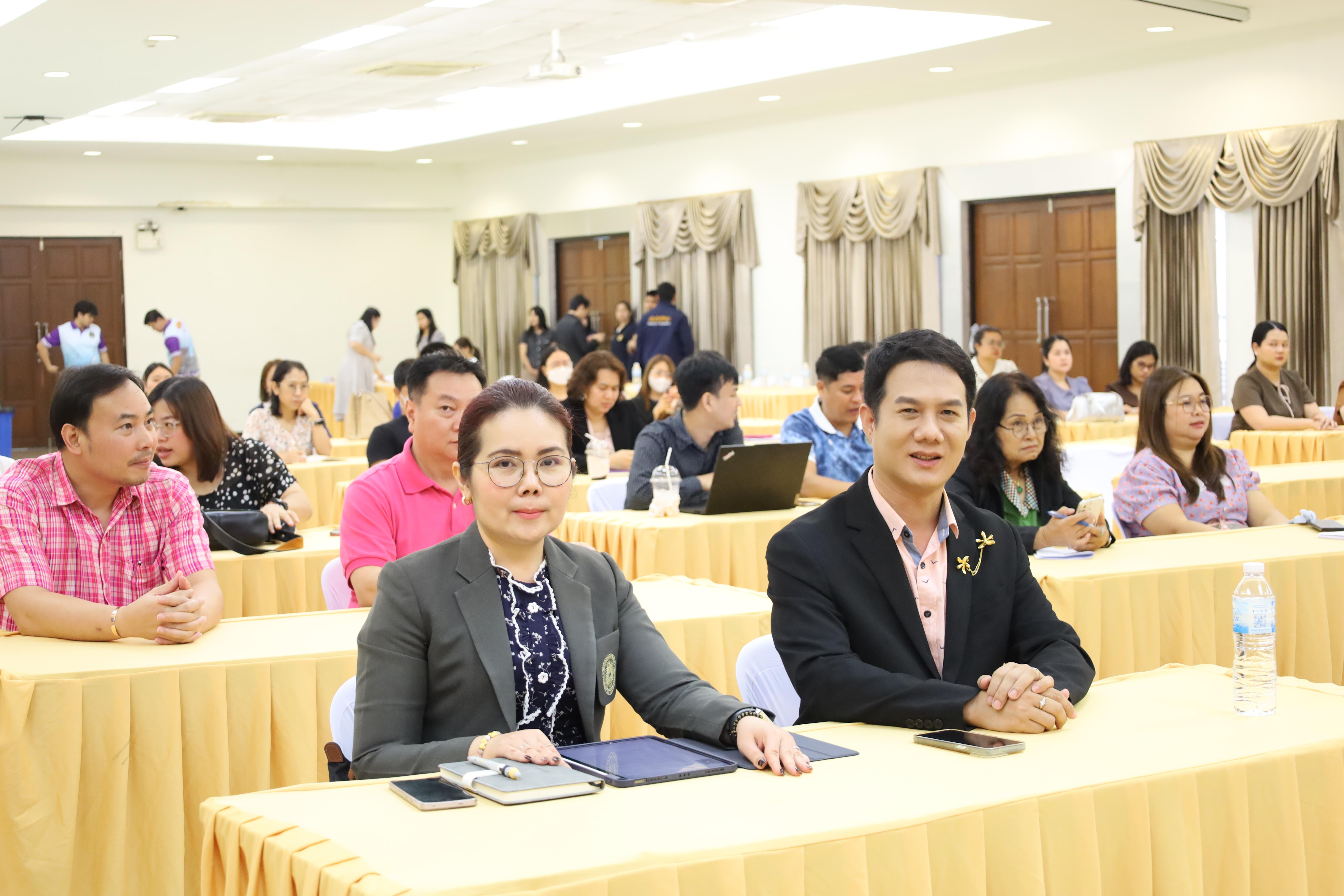 22. การประชุมผู้บริหารมหาวิทยาลัยพบบุคลากรคณะครุศาสตร์