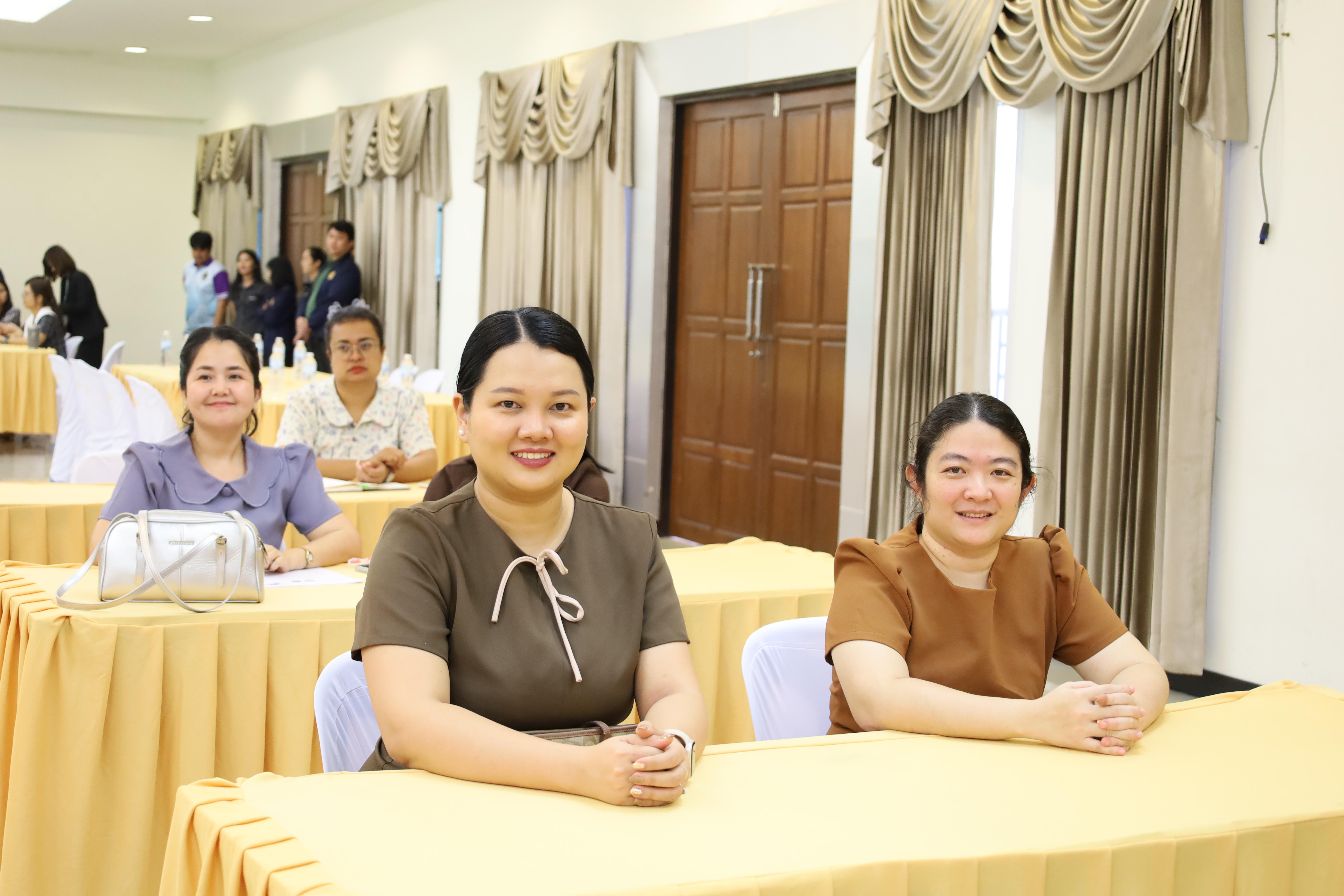 41. การประชุมผู้บริหารมหาวิทยาลัยพบบุคลากรคณะครุศาสตร์