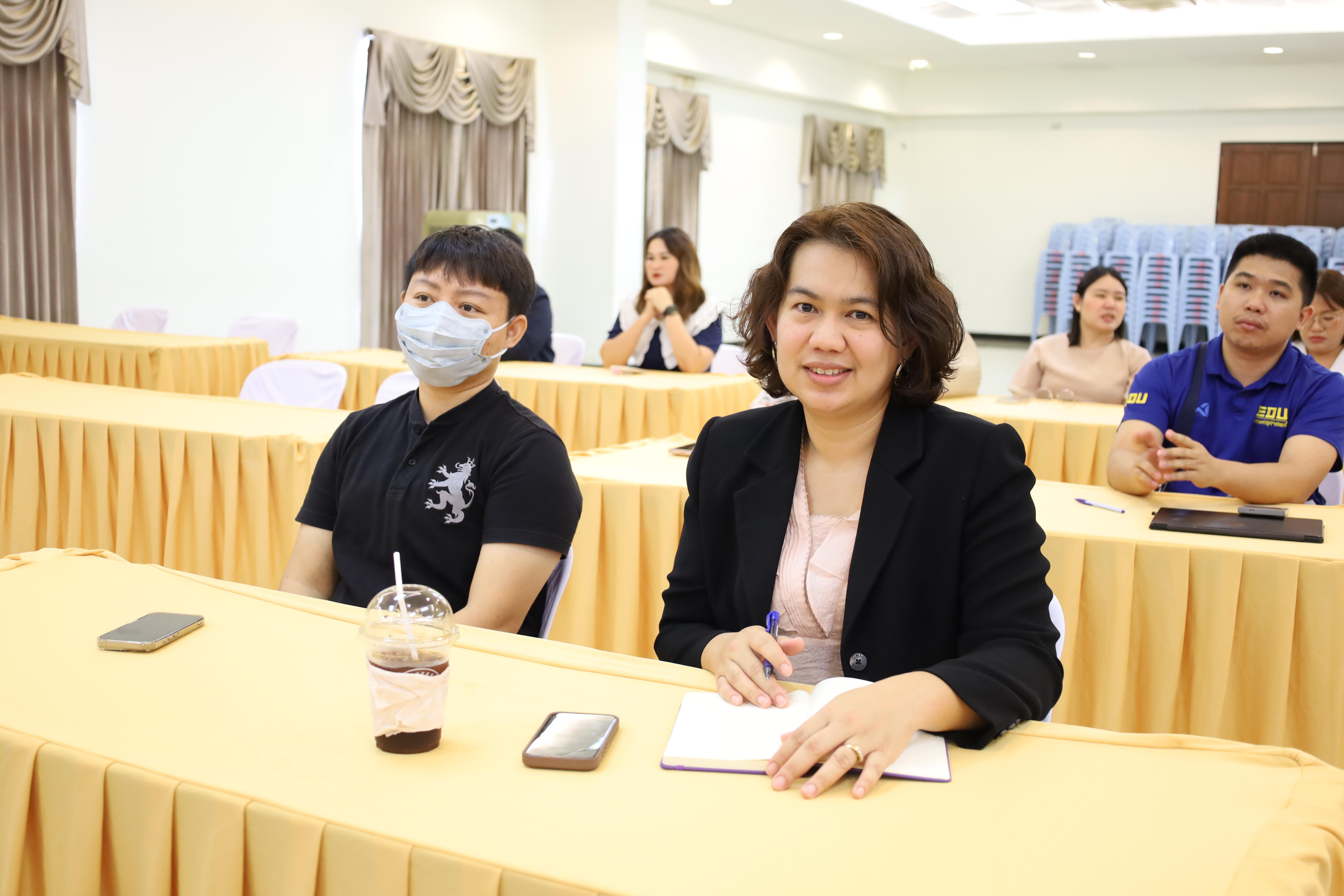 49. การประชุมผู้บริหารมหาวิทยาลัยพบบุคลากรคณะครุศาสตร์