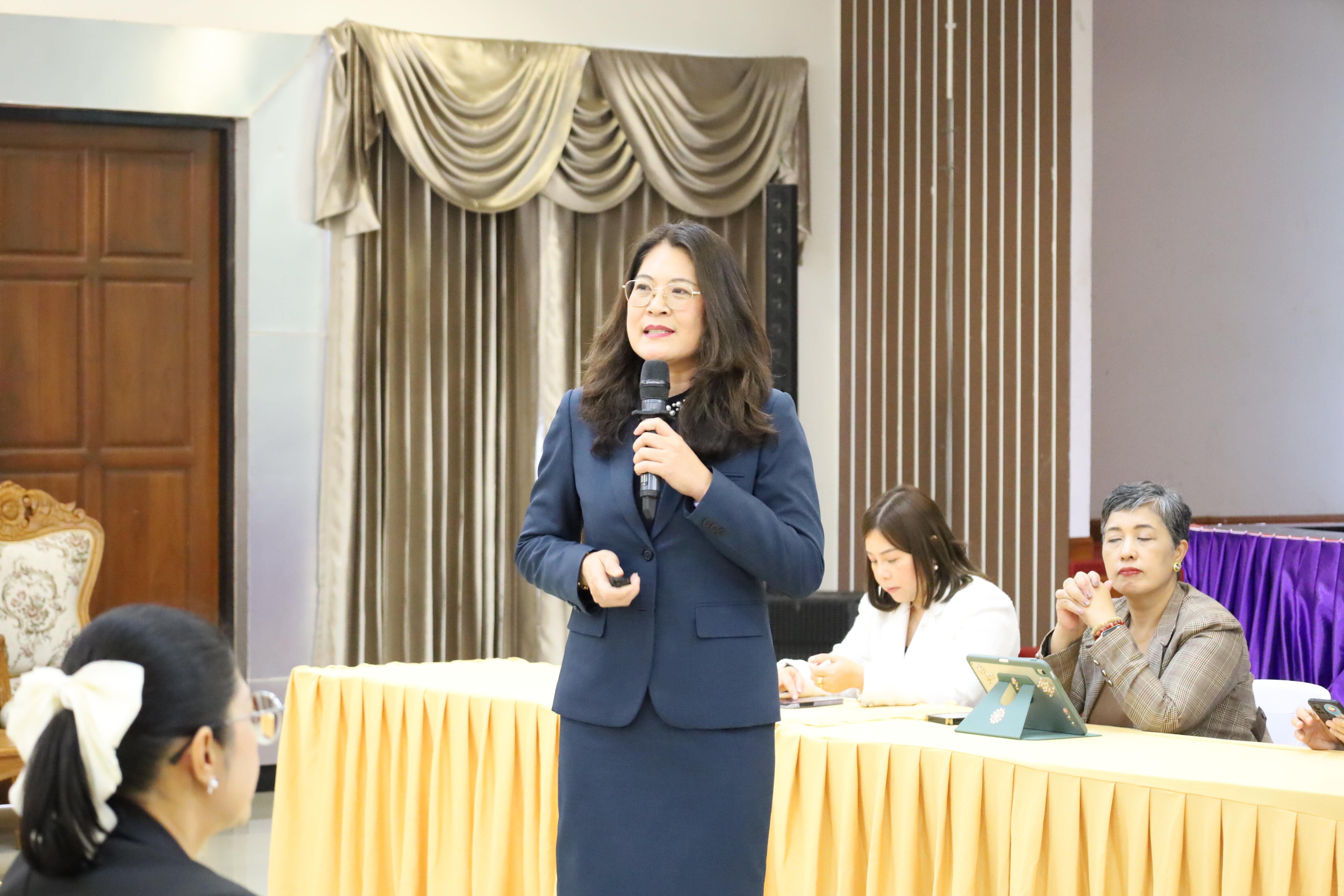 54. การประชุมผู้บริหารมหาวิทยาลัยพบบุคลากรคณะครุศาสตร์