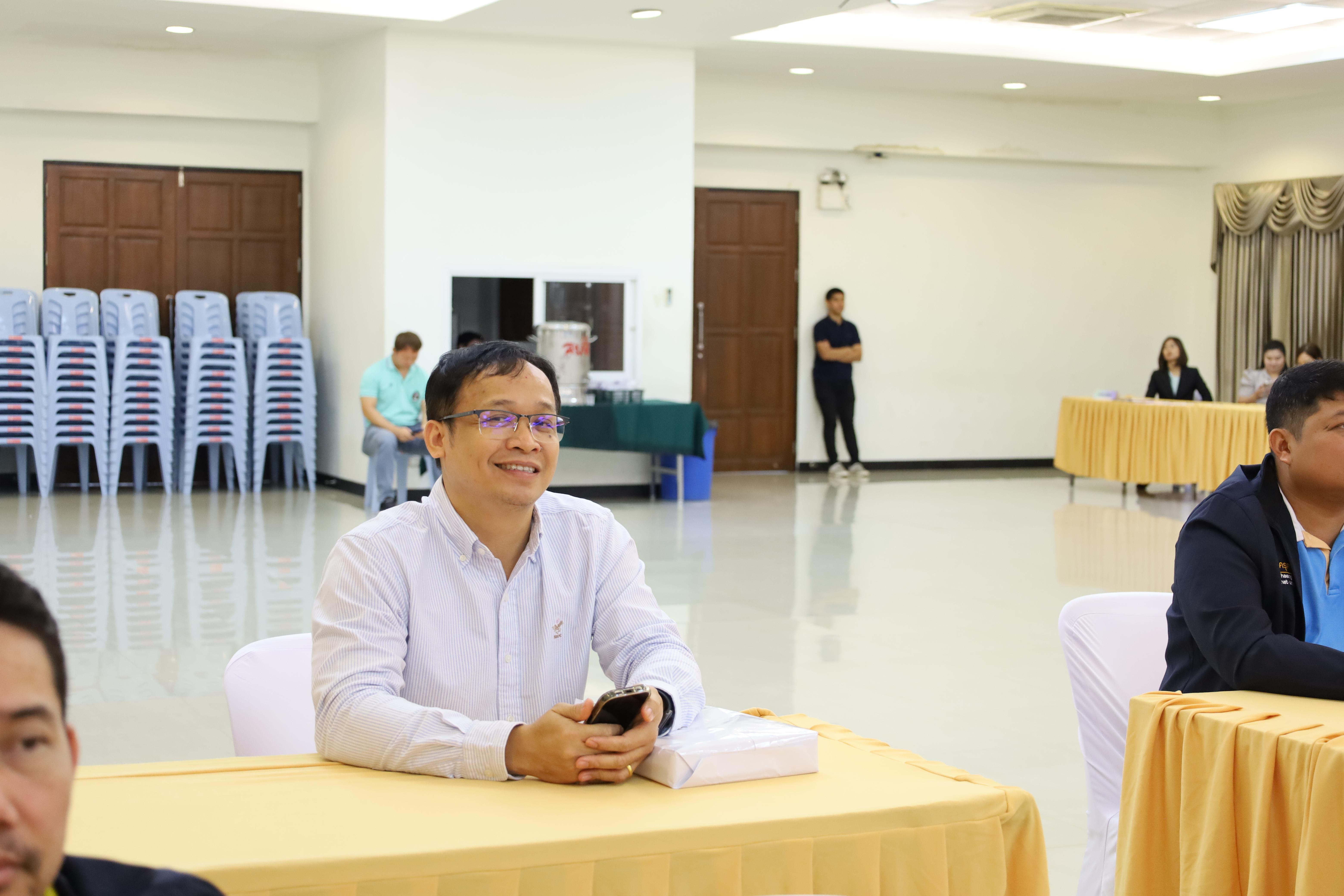 93. การประชุมผู้บริหารมหาวิทยาลัยพบบุคลากรคณะครุศาสตร์