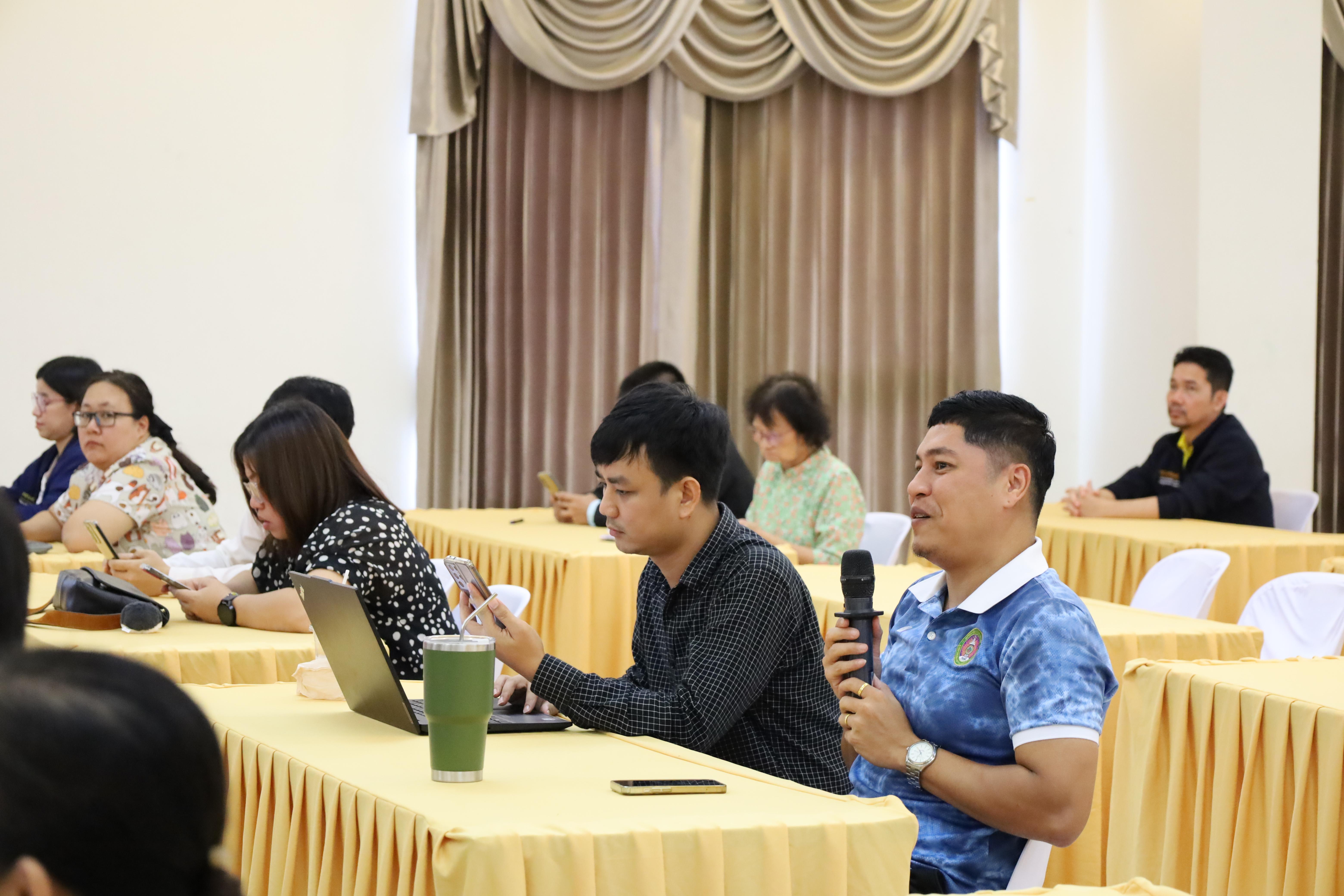 97. การประชุมผู้บริหารมหาวิทยาลัยพบบุคลากรคณะครุศาสตร์