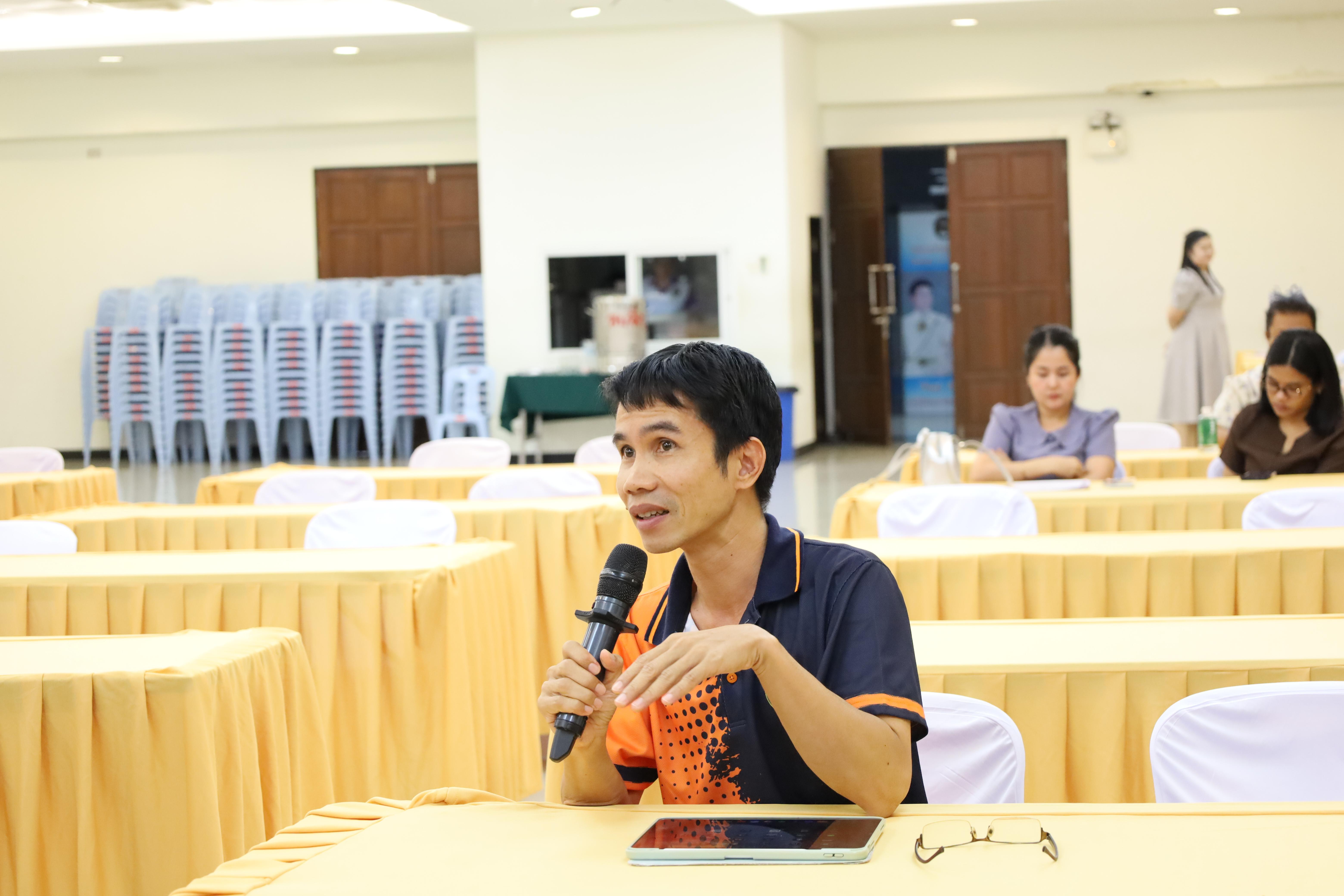 104. การประชุมผู้บริหารมหาวิทยาลัยพบบุคลากรคณะครุศาสตร์