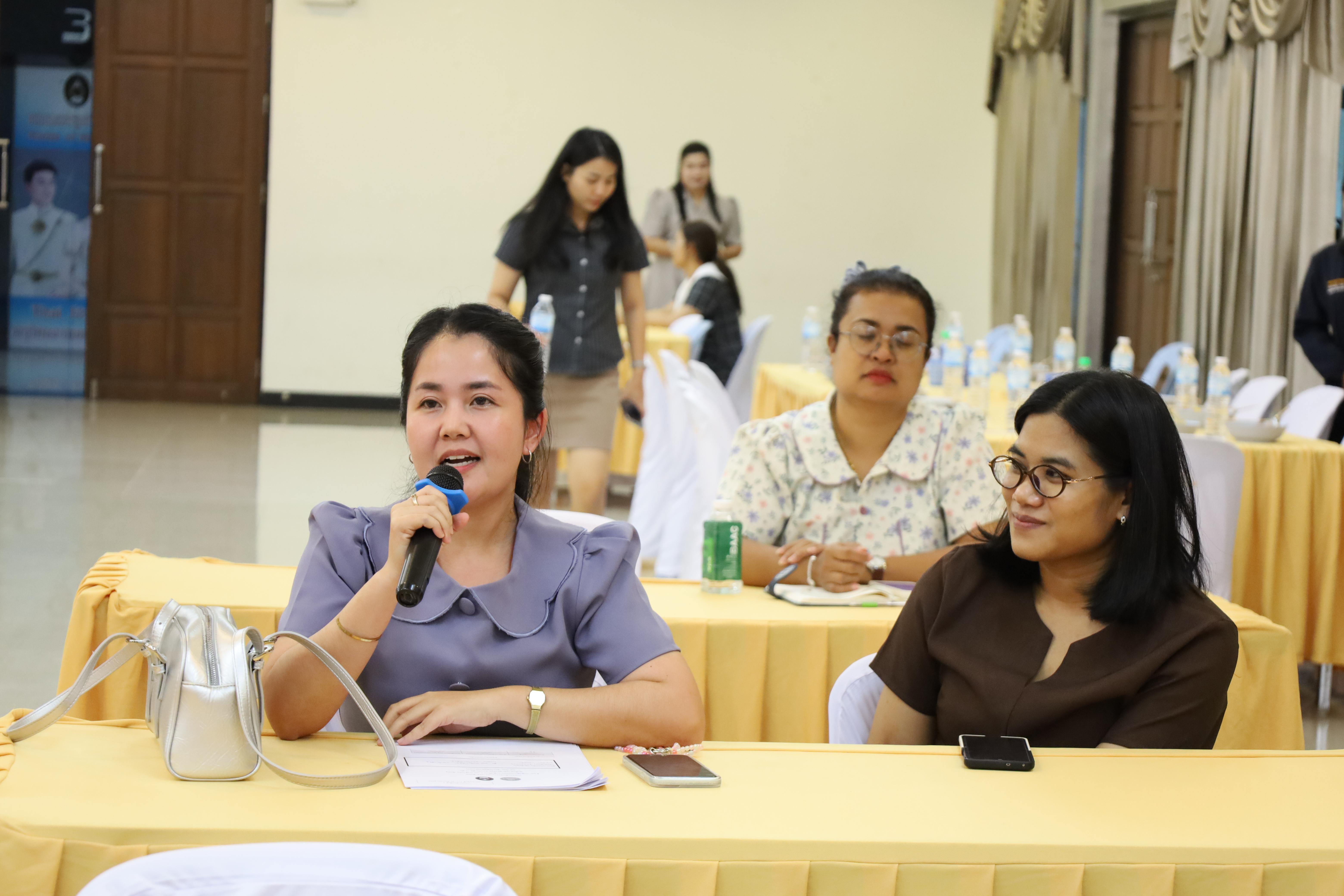 106. การประชุมผู้บริหารมหาวิทยาลัยพบบุคลากรคณะครุศาสตร์