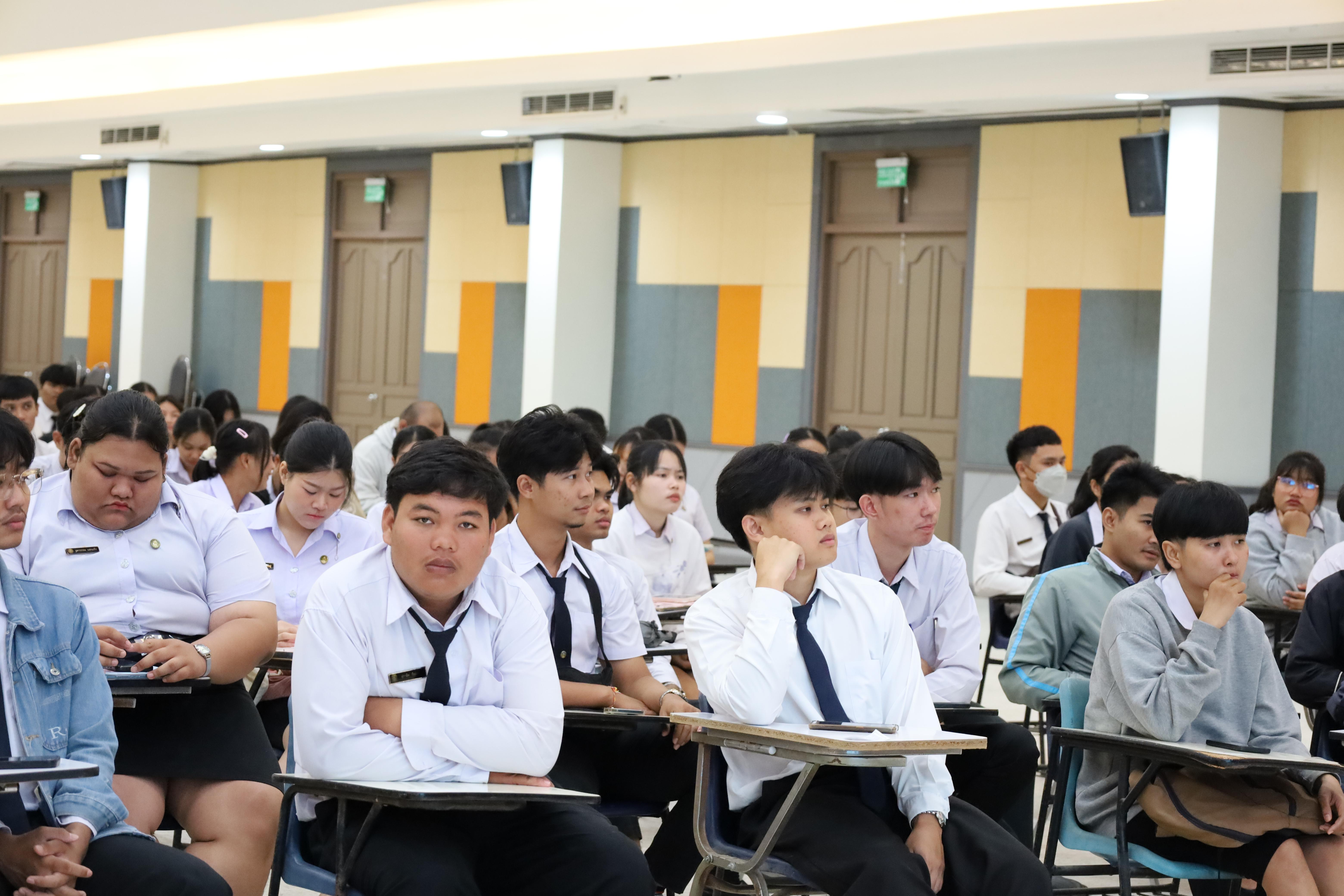 34. กิจกรรมปฐมนิเทศนักศึกษาก่อนออกฝึกประสบการณ์วิชาชีพครู 2