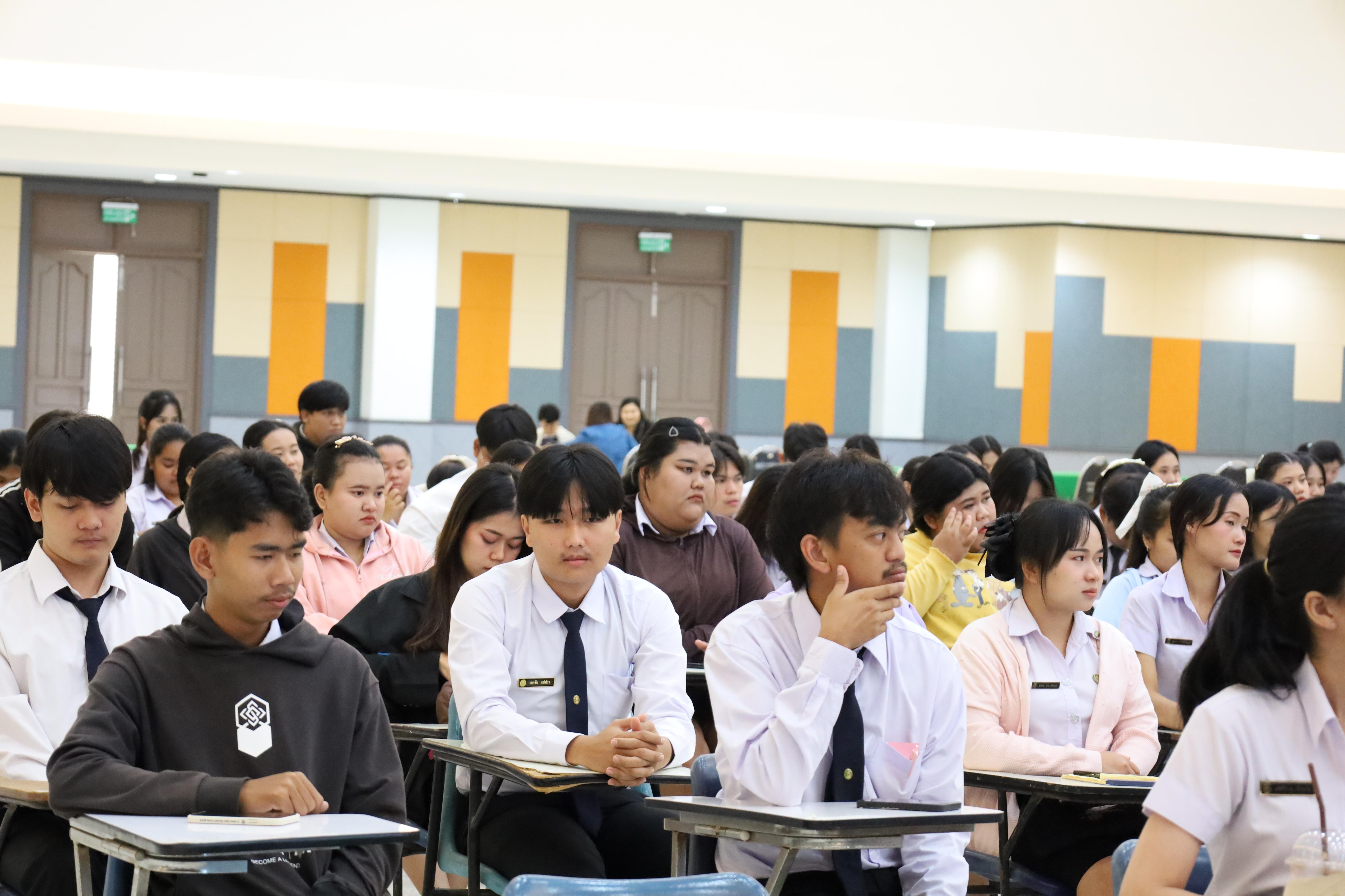 40. กิจกรรมปฐมนิเทศนักศึกษาก่อนออกฝึกประสบการณ์วิชาชีพครู 2