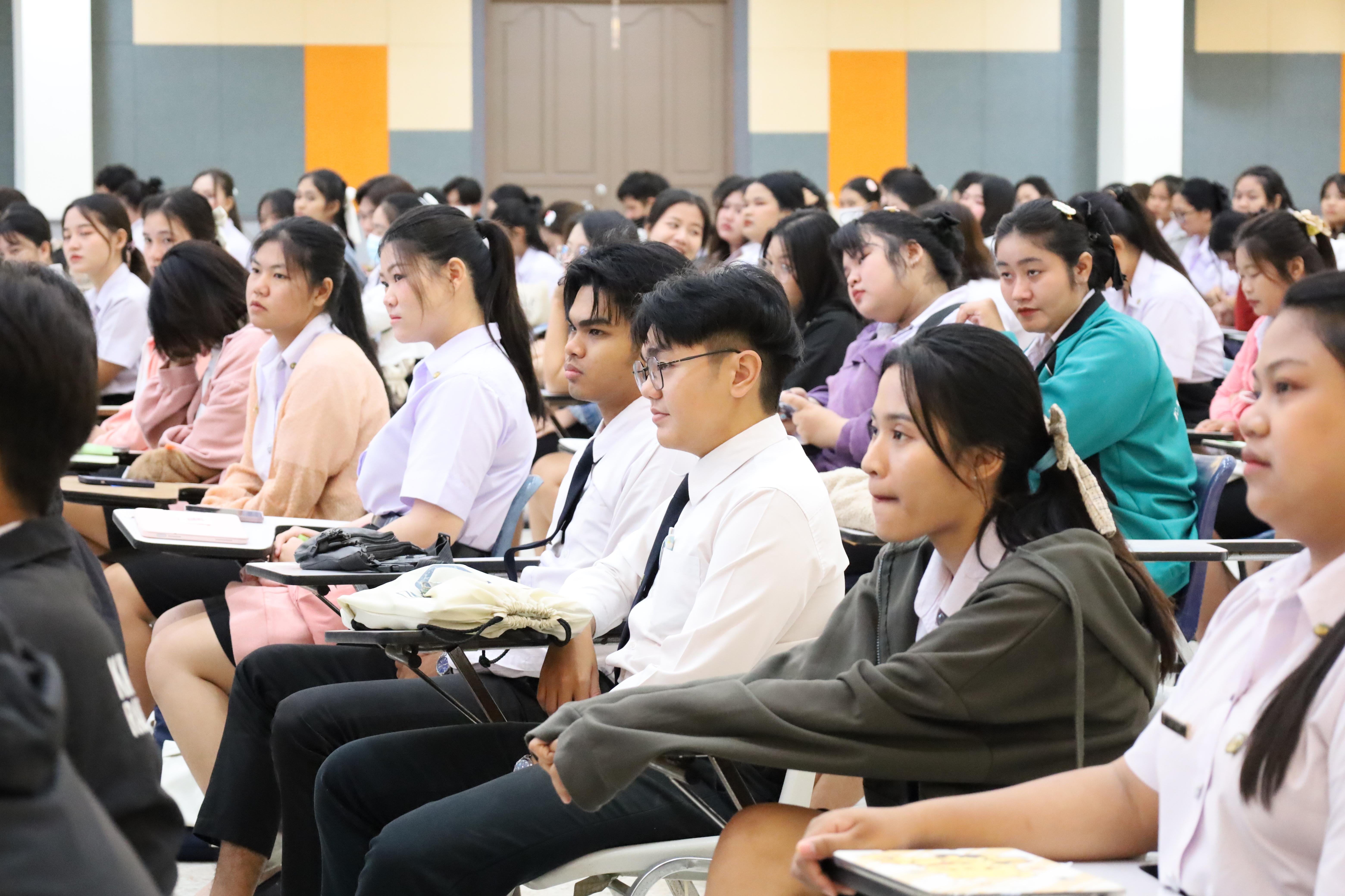 57. กิจกรรมปฐมนิเทศนักศึกษาก่อนออกฝึกประสบการณ์วิชาชีพครู 2