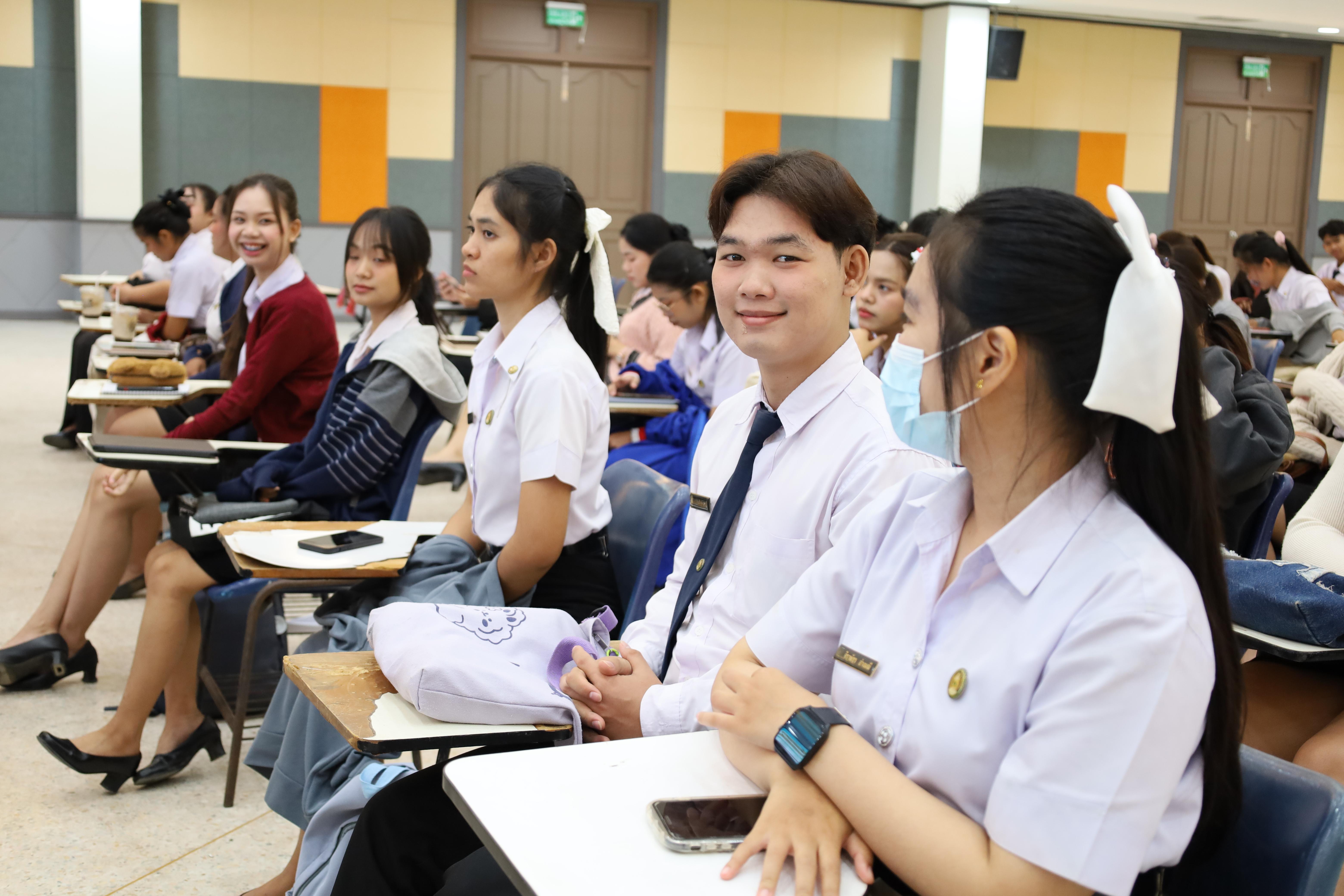 85. กิจกรรมปฐมนิเทศนักศึกษาก่อนออกฝึกประสบการณ์วิชาชีพครู 2