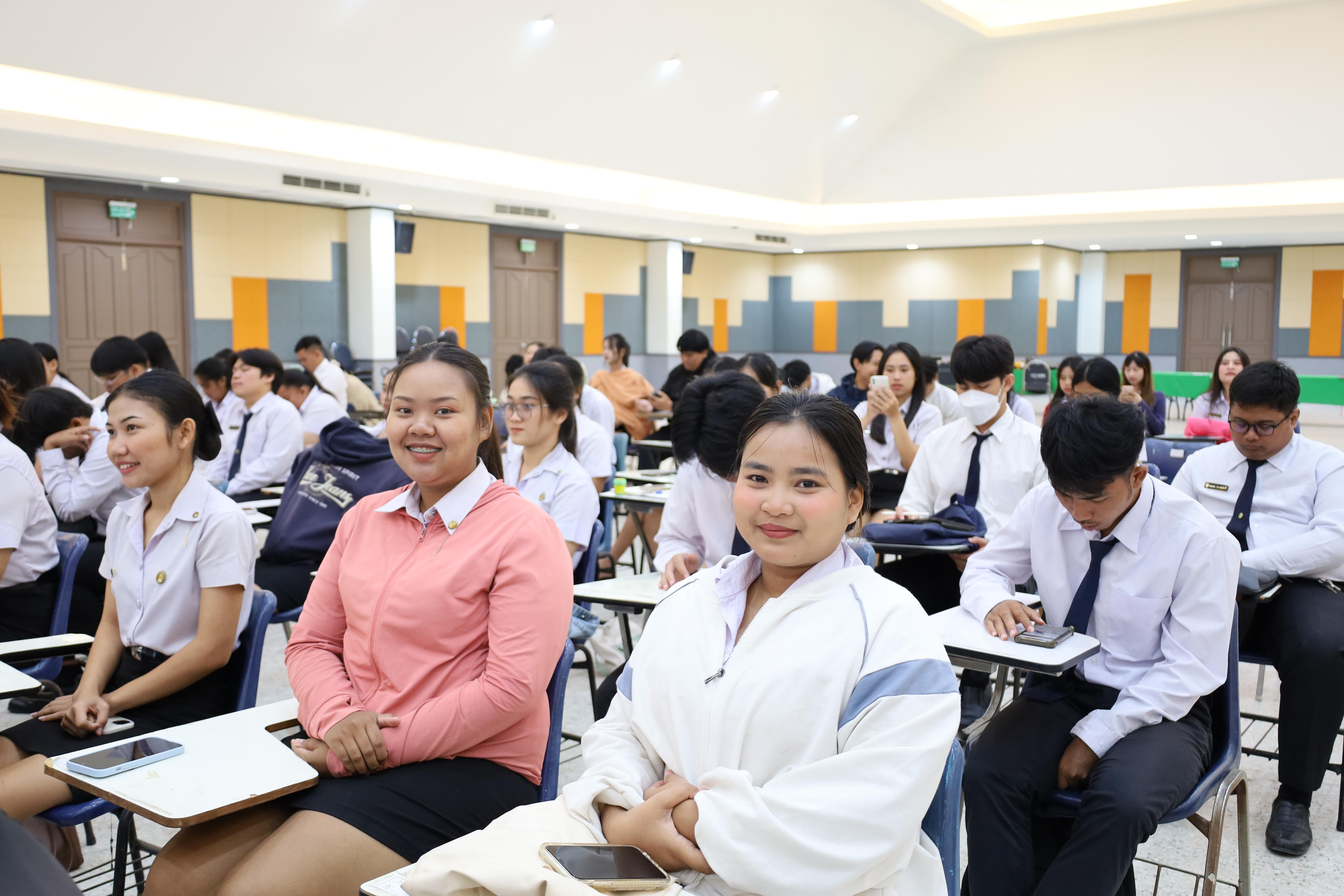 98. กิจกรรมปฐมนิเทศนักศึกษาก่อนออกฝึกประสบการณ์วิชาชีพครู 2