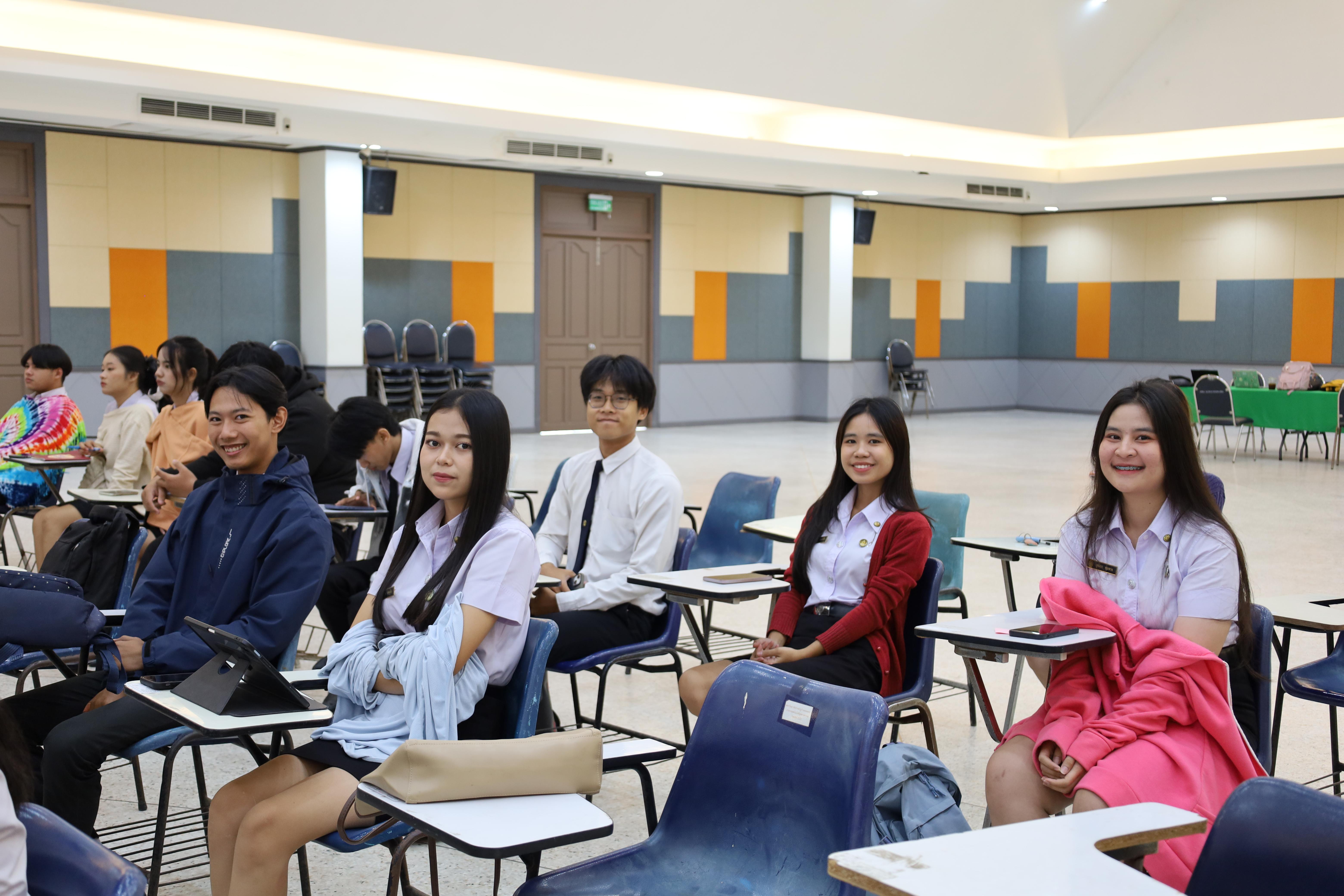 108. กิจกรรมปฐมนิเทศนักศึกษาก่อนออกฝึกประสบการณ์วิชาชีพครู 2