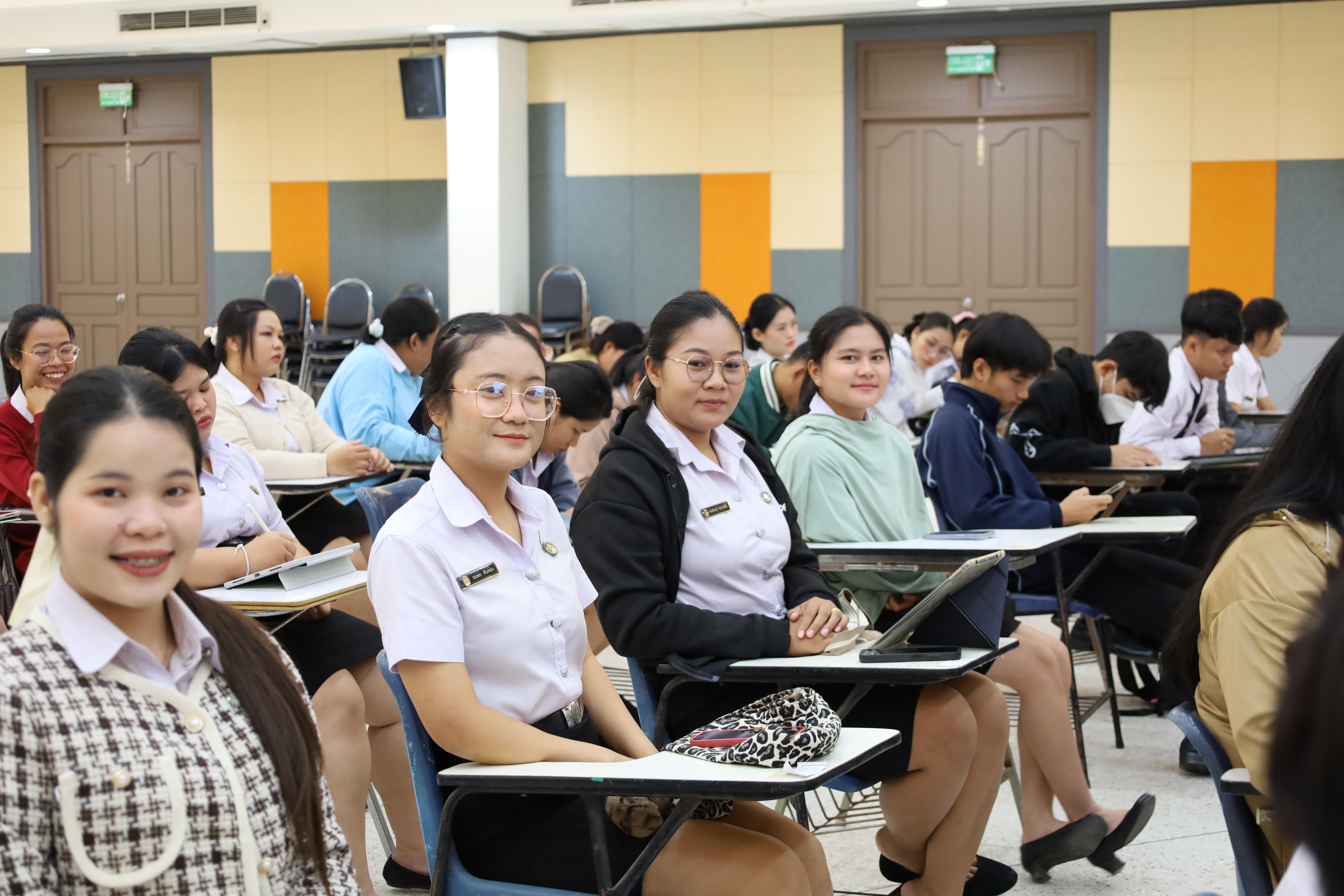 110. กิจกรรมปฐมนิเทศนักศึกษาก่อนออกฝึกประสบการณ์วิชาชีพครู 2