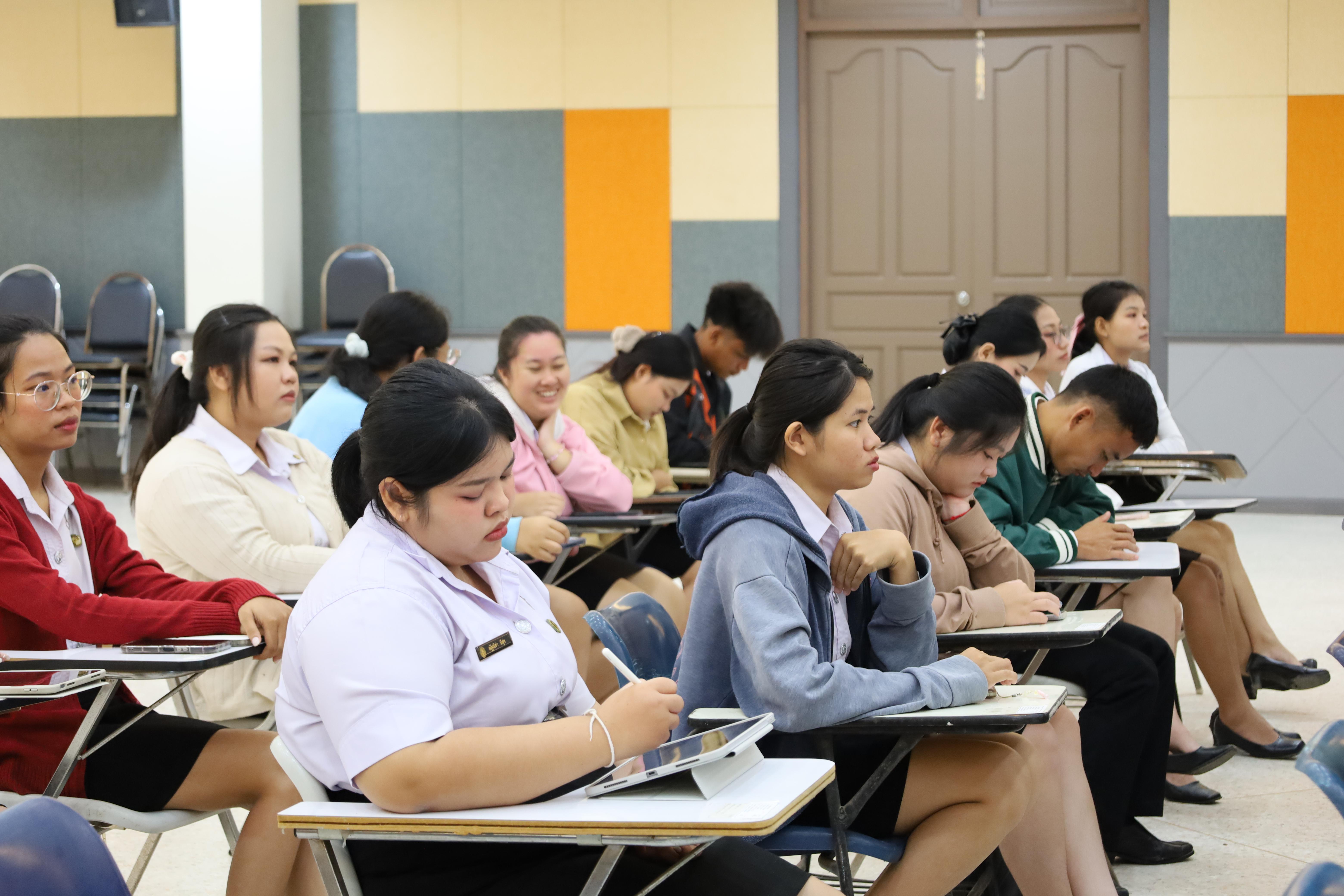 112. กิจกรรมปฐมนิเทศนักศึกษาก่อนออกฝึกประสบการณ์วิชาชีพครู 2