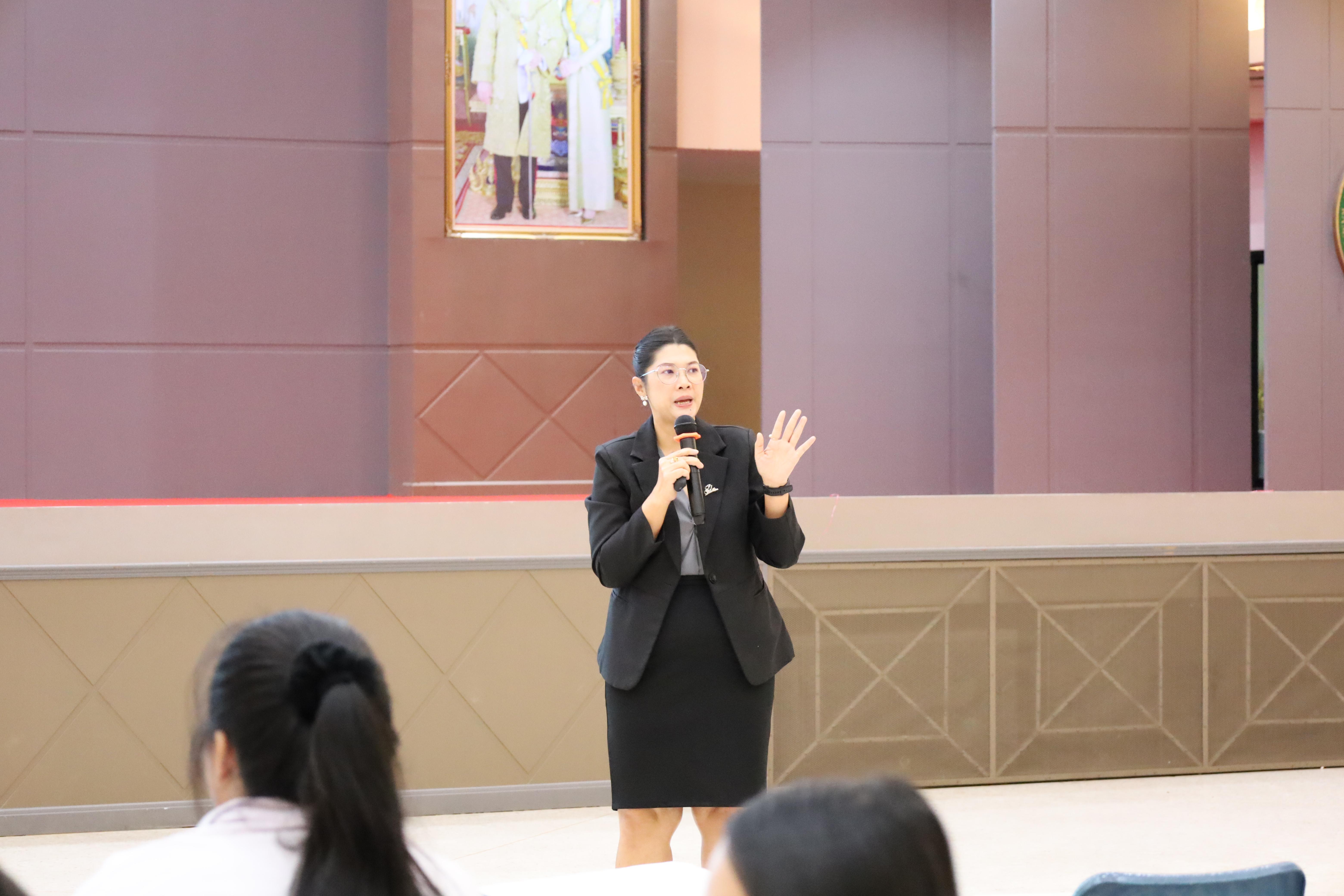 135. กิจกรรมปฐมนิเทศนักศึกษาก่อนออกฝึกประสบการณ์วิชาชีพครู 2