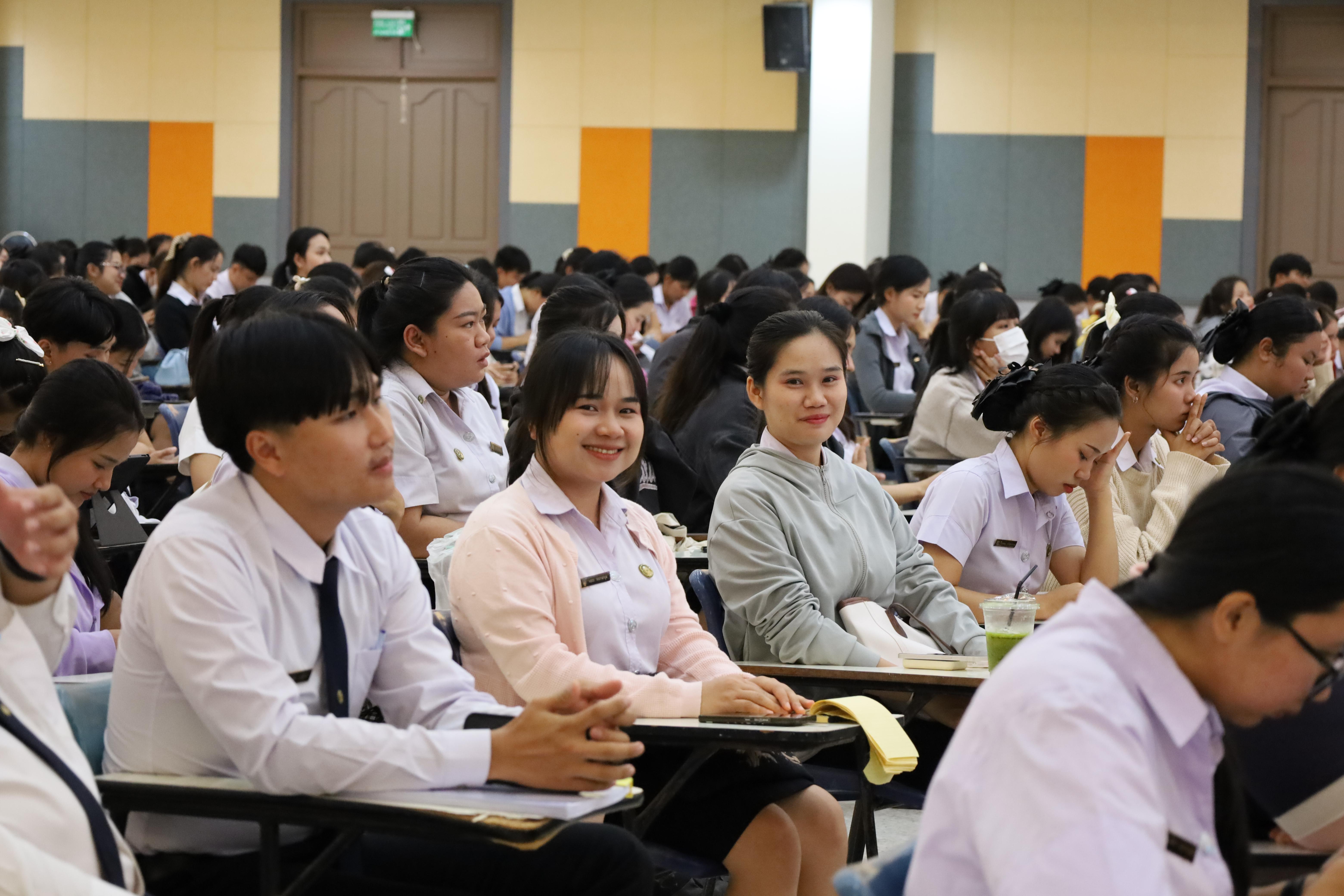 142. กิจกรรมปฐมนิเทศนักศึกษาก่อนออกฝึกประสบการณ์วิชาชีพครู 2