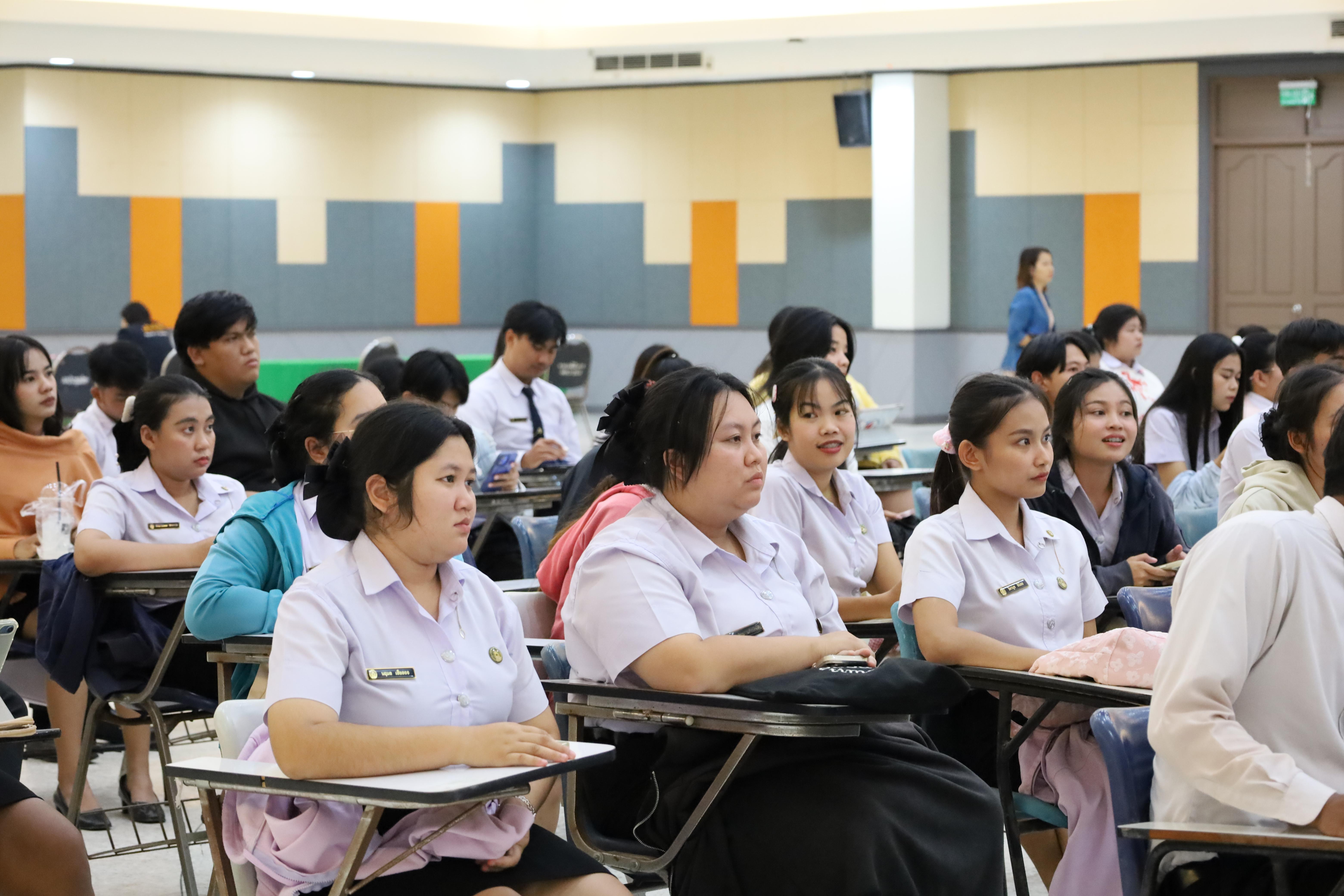 144. กิจกรรมปฐมนิเทศนักศึกษาก่อนออกฝึกประสบการณ์วิชาชีพครู 2