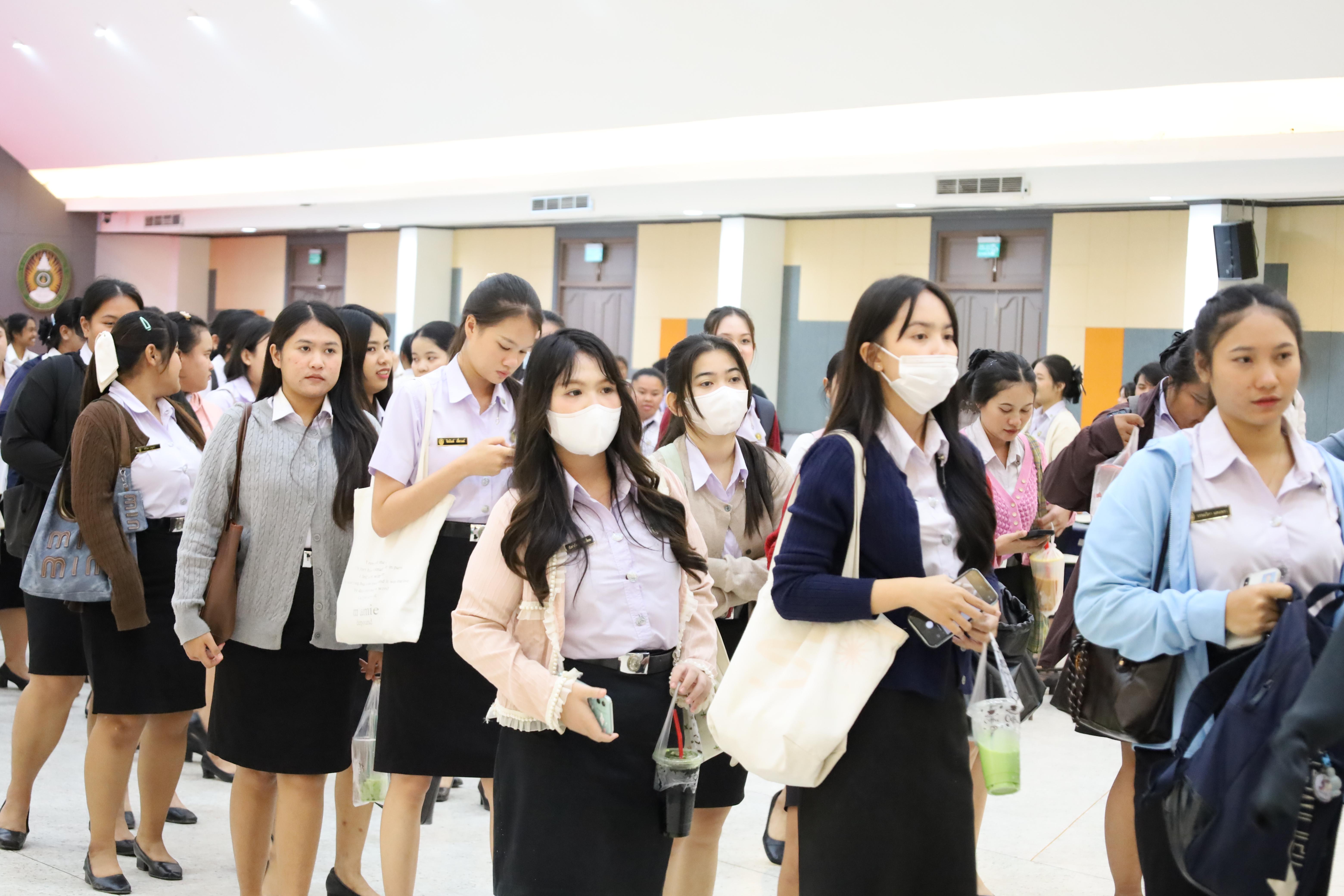 187. กิจกรรมปฐมนิเทศนักศึกษาก่อนออกฝึกประสบการณ์วิชาชีพครู 2