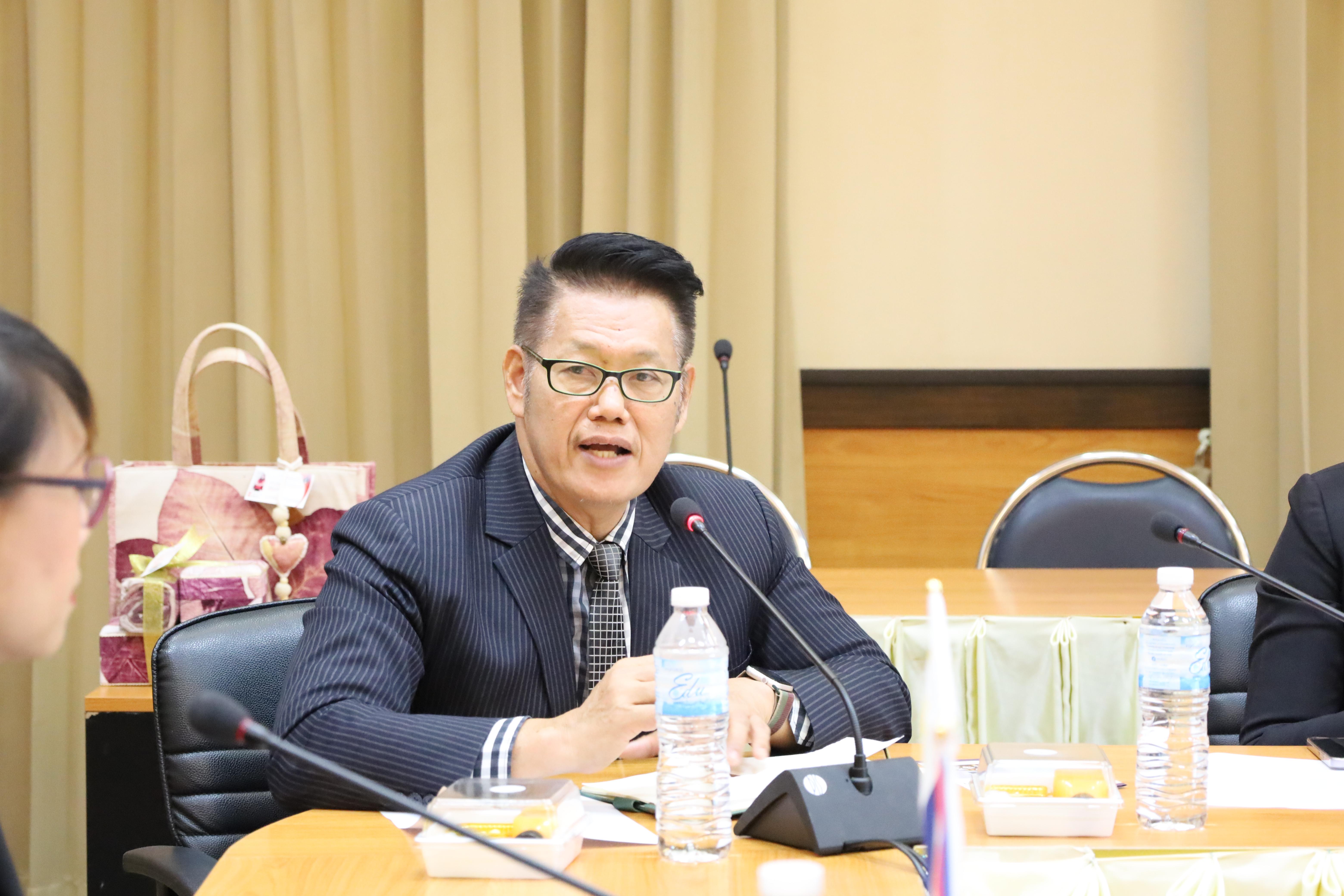 10. กิจกรรมแลกเปลี่ยนวัฒนธรรมเพื่อกำรเรียนรู้สำหรับคณาจารย์และนักศึกษาระดับบัณฑิตศึกษา คณะครุศาสตร์ ความร่วมมือกับ West Visayas State University ประจำปีการศึกษา 2568