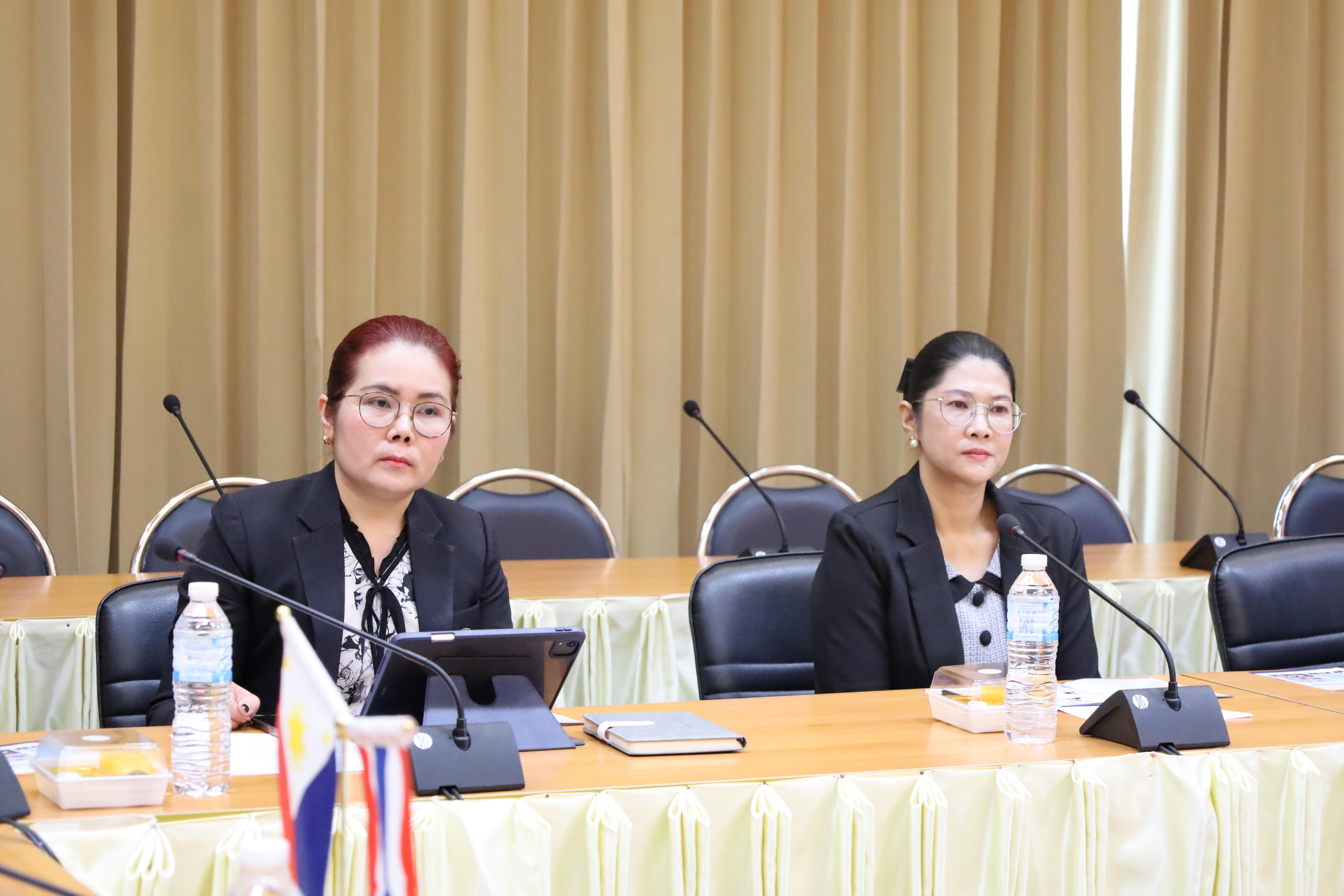 15. กิจกรรมแลกเปลี่ยนวัฒนธรรมเพื่อกำรเรียนรู้สำหรับคณาจารย์และนักศึกษาระดับบัณฑิตศึกษา คณะครุศาสตร์ ความร่วมมือกับ West Visayas State University ประจำปีการศึกษา 2568