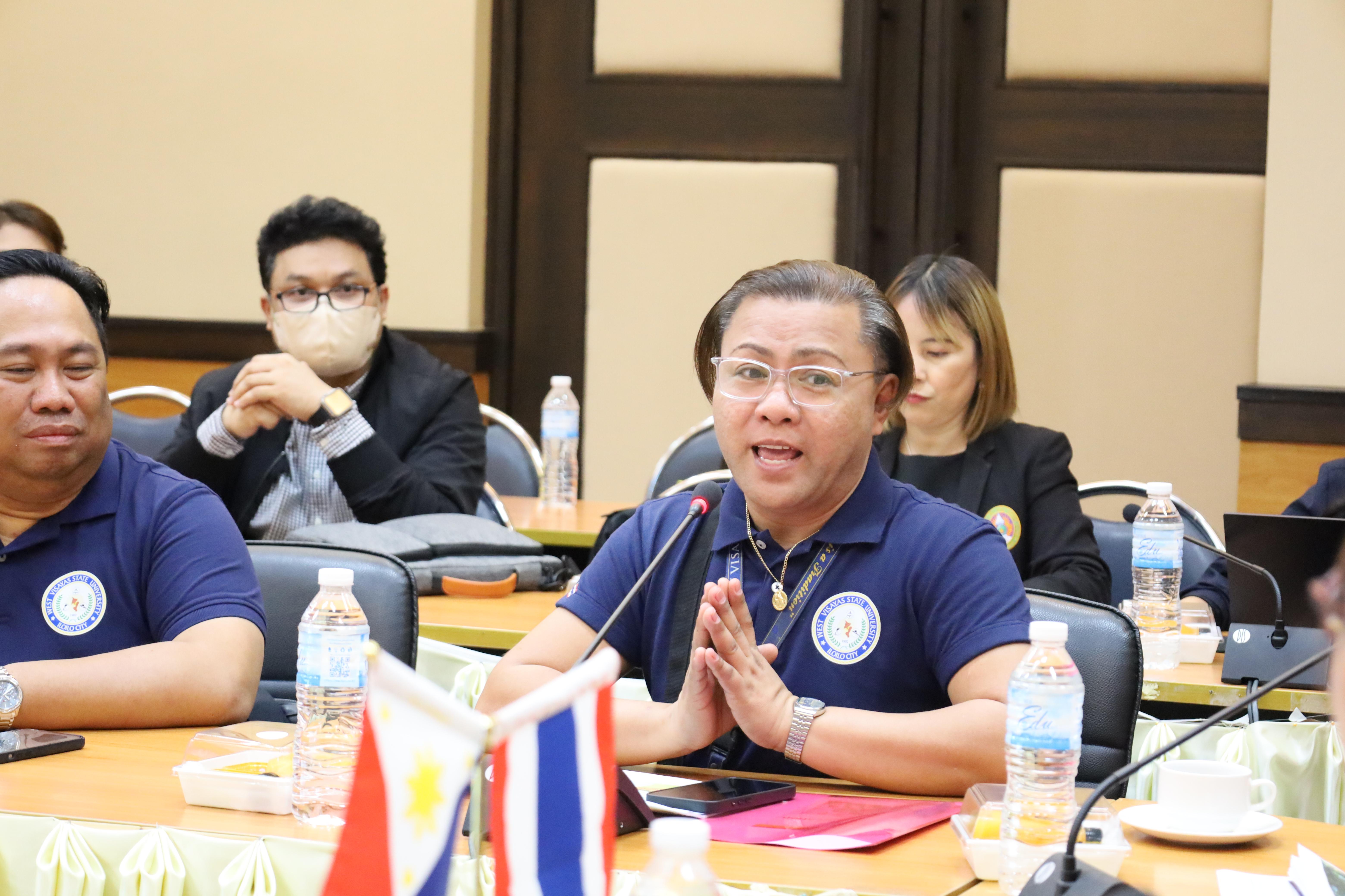 27. กิจกรรมแลกเปลี่ยนวัฒนธรรมเพื่อกำรเรียนรู้สำหรับคณาจารย์และนักศึกษาระดับบัณฑิตศึกษา คณะครุศาสตร์ ความร่วมมือกับ West Visayas State University ประจำปีการศึกษา 2568