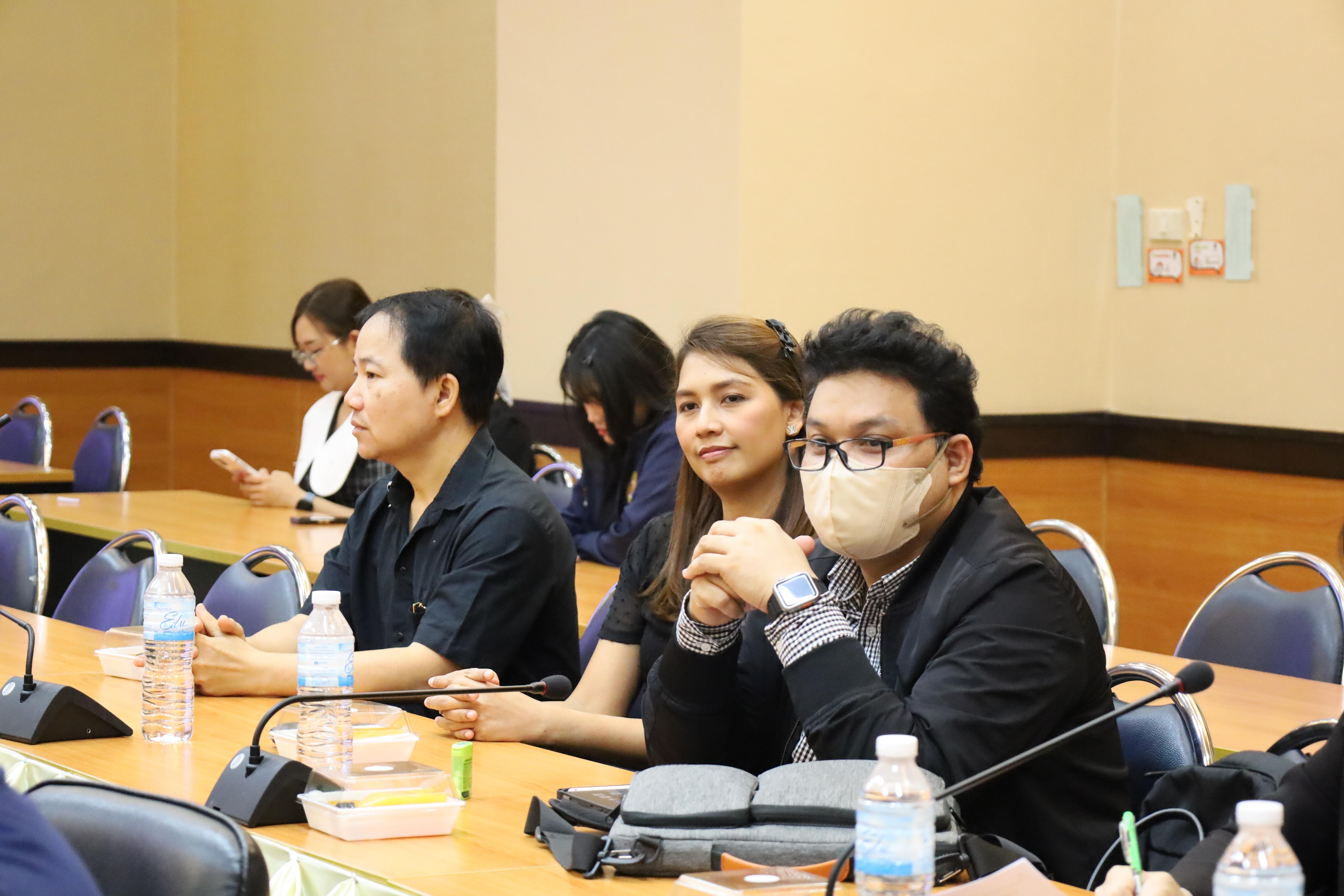 31. กิจกรรมแลกเปลี่ยนวัฒนธรรมเพื่อกำรเรียนรู้สำหรับคณาจารย์และนักศึกษาระดับบัณฑิตศึกษา คณะครุศาสตร์ ความร่วมมือกับ West Visayas State University ประจำปีการศึกษา 2568