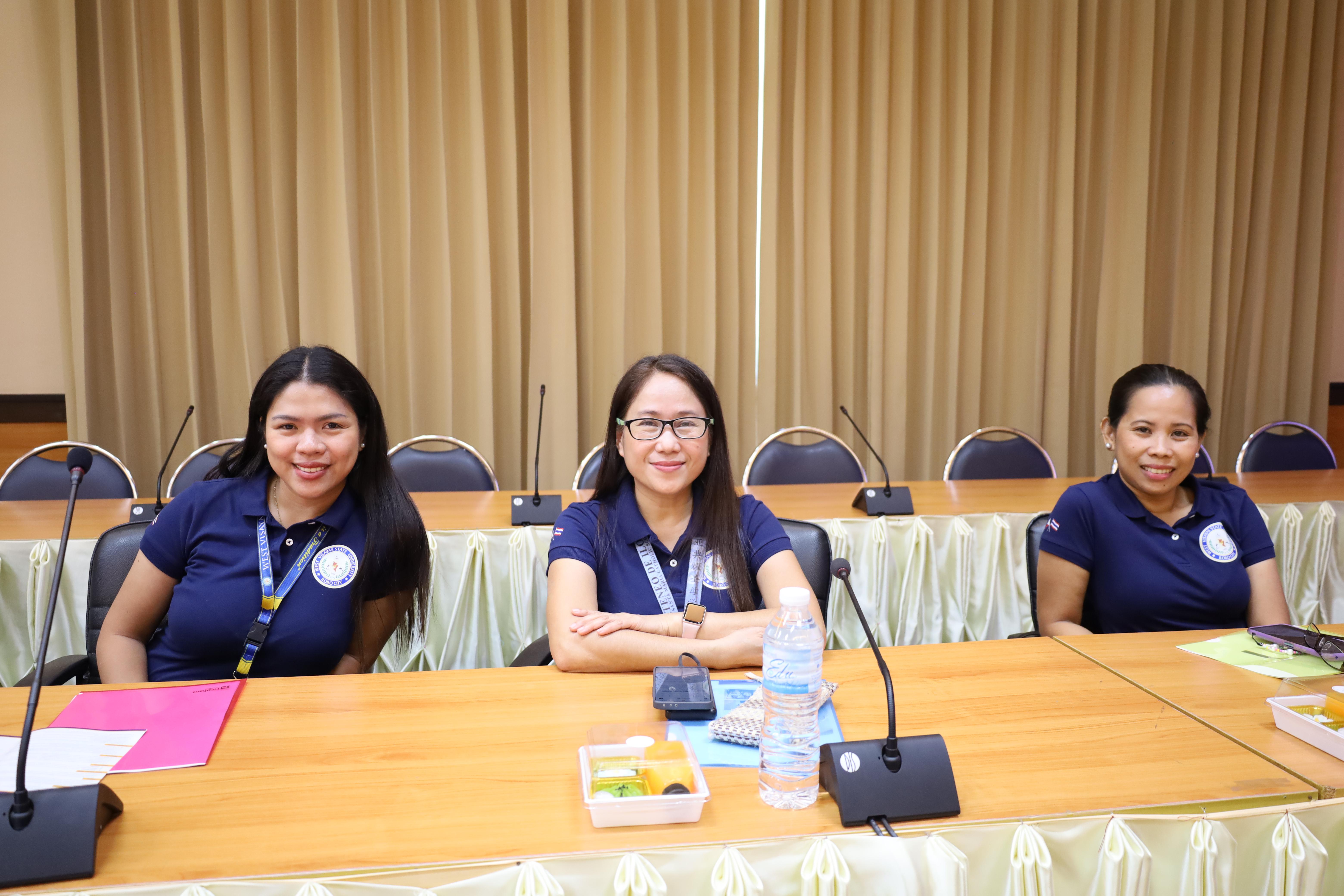 51. กิจกรรมแลกเปลี่ยนวัฒนธรรมเพื่อกำรเรียนรู้สำหรับคณาจารย์และนักศึกษาระดับบัณฑิตศึกษา คณะครุศาสตร์ ความร่วมมือกับ West Visayas State University ประจำปีการศึกษา 2568