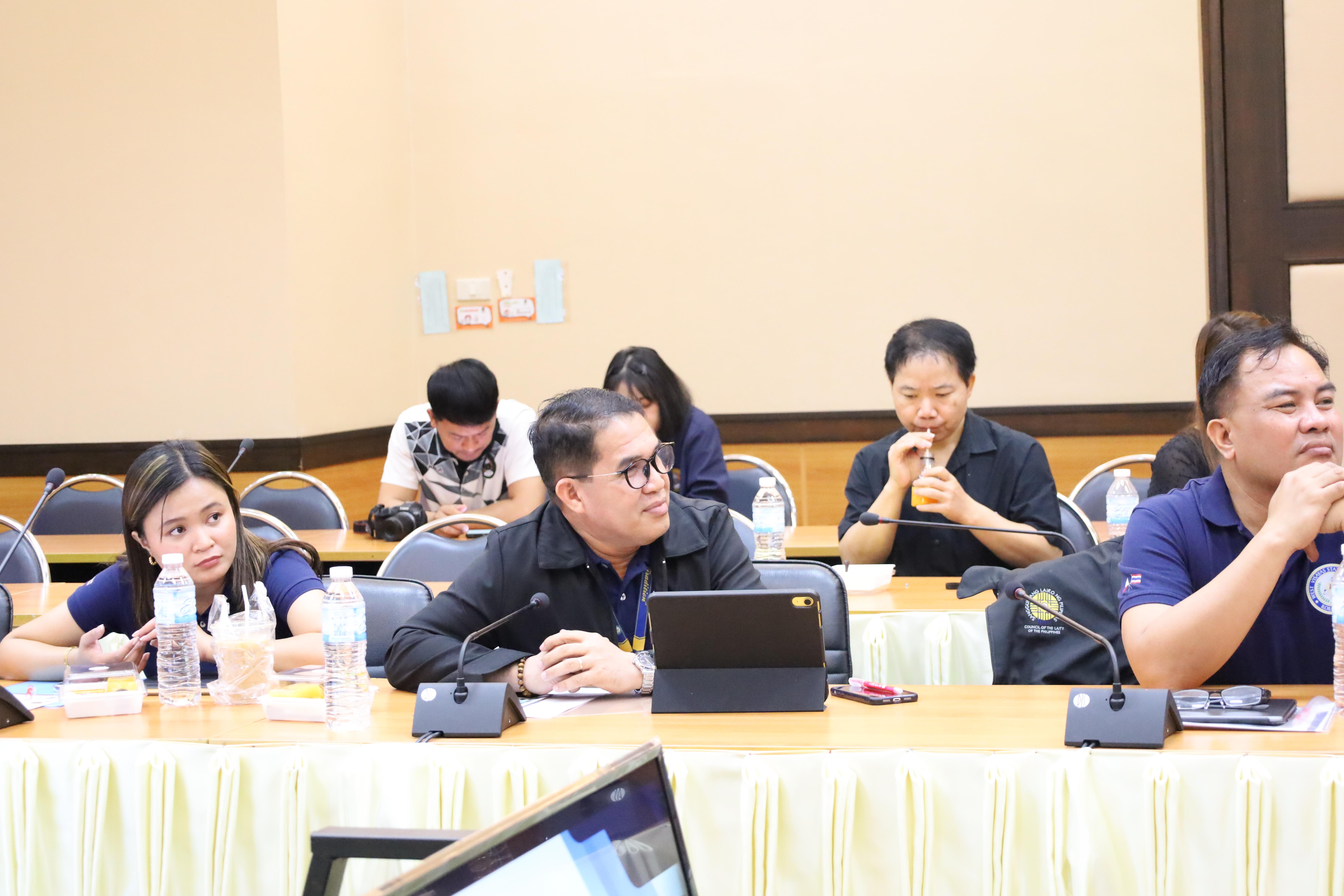 70. กิจกรรมแลกเปลี่ยนวัฒนธรรมเพื่อกำรเรียนรู้สำหรับคณาจารย์และนักศึกษาระดับบัณฑิตศึกษา คณะครุศาสตร์ ความร่วมมือกับ West Visayas State University ประจำปีการศึกษา 2568