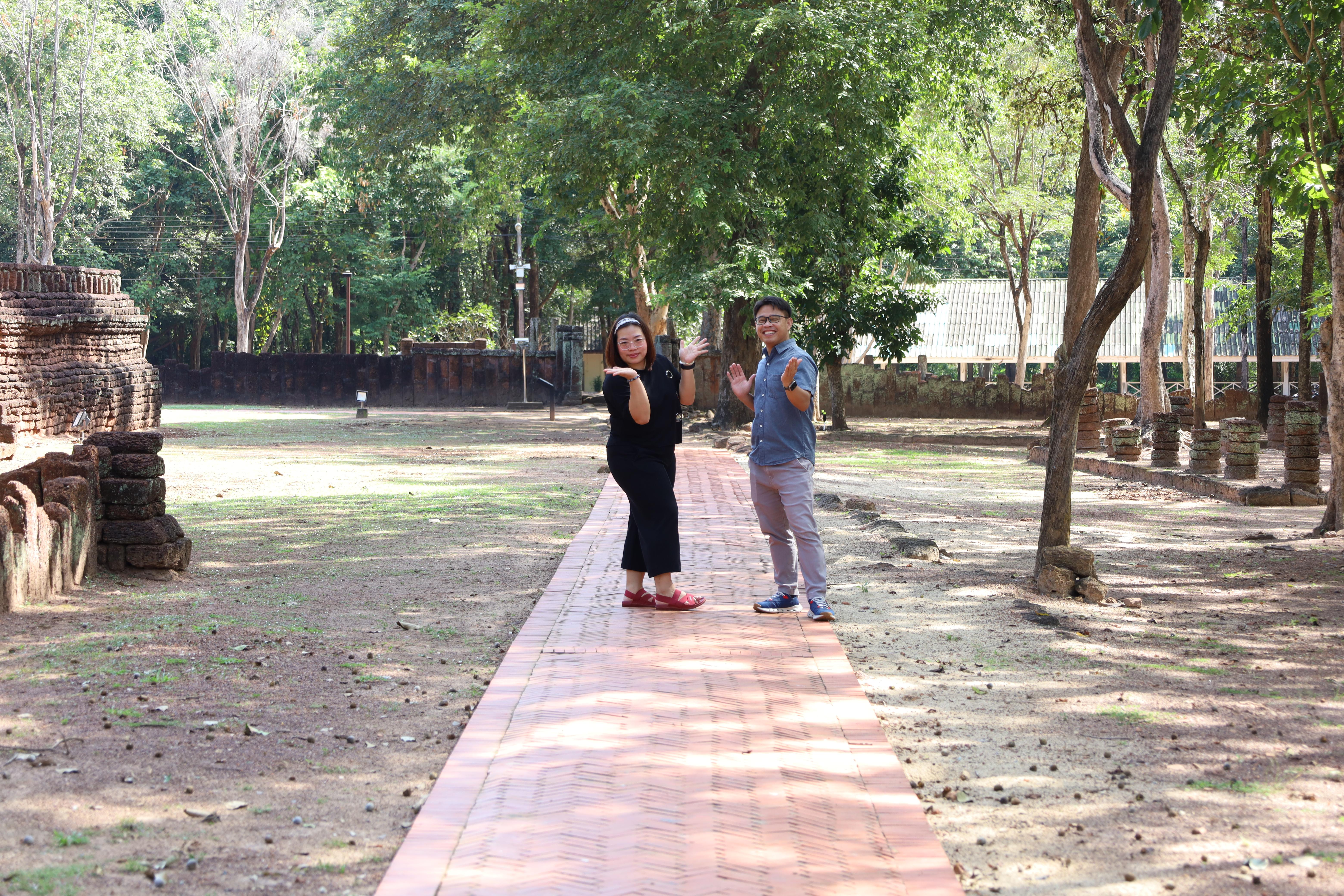 142. กิจกรรมแลกเปลี่ยนวัฒนธรรมเพื่อกำรเรียนรู้สำหรับคณาจารย์และนักศึกษาระดับบัณฑิตศึกษา คณะครุศาสตร์ ความร่วมมือกับ West Visayas State University ประจำปีการศึกษา 2568