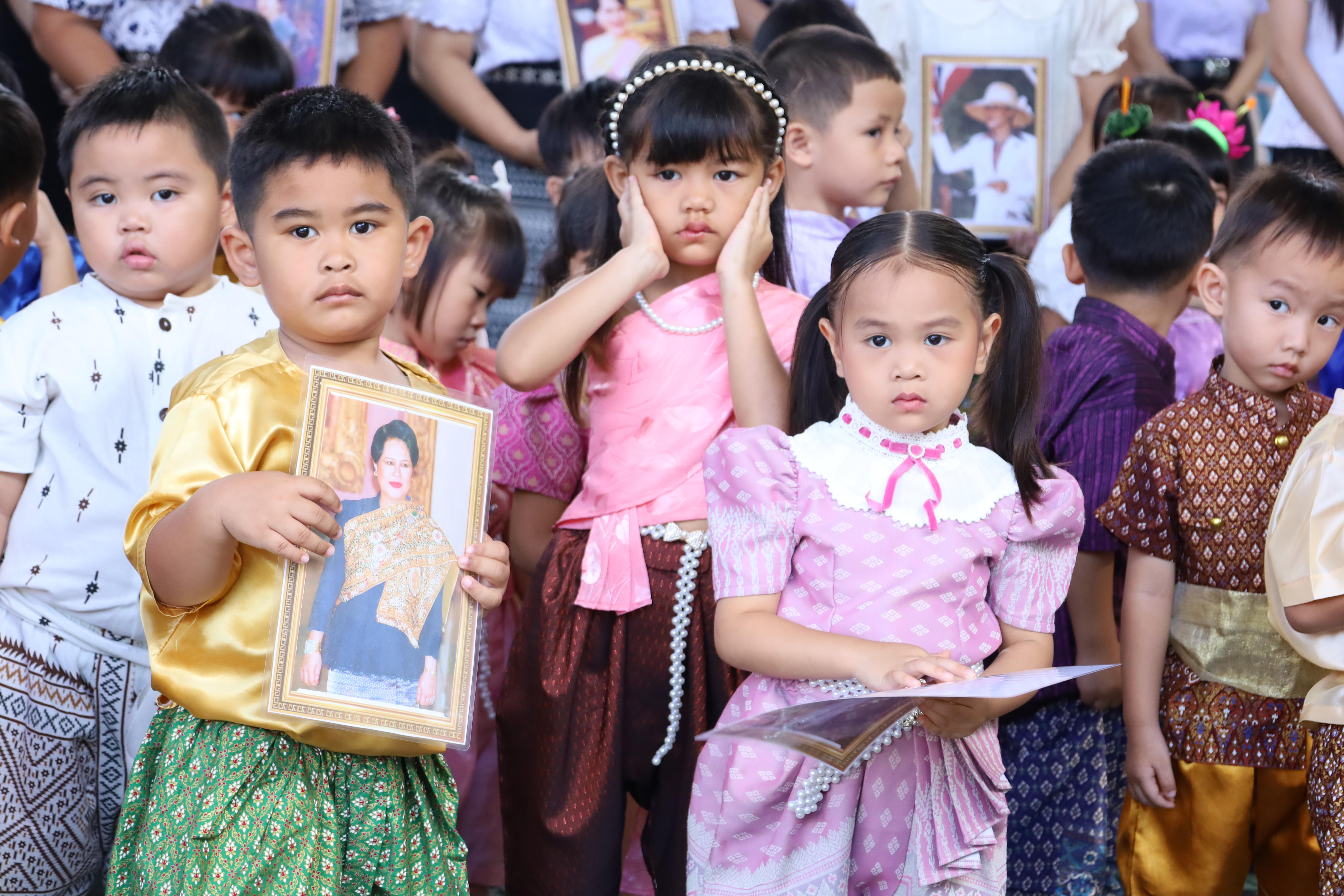 6. กิจกรรมลอยกระทงโรงเรียนอนุบาลราชภัฏกำแพงเพชร ประจำปีการศึกษา 2568