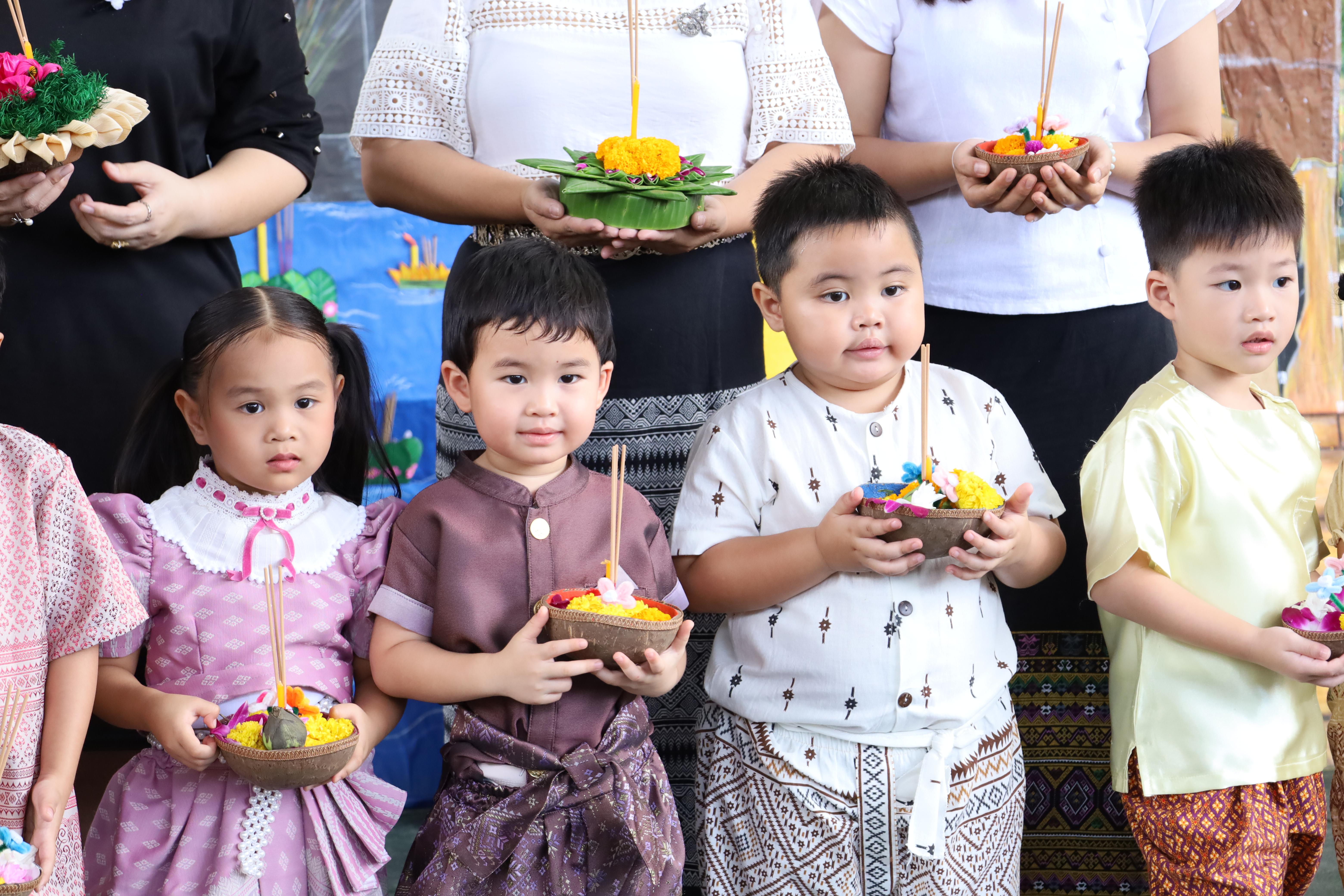 64. กิจกรรมลอยกระทงโรงเรียนอนุบาลราชภัฏกำแพงเพชร ประจำปีการศึกษา 2568