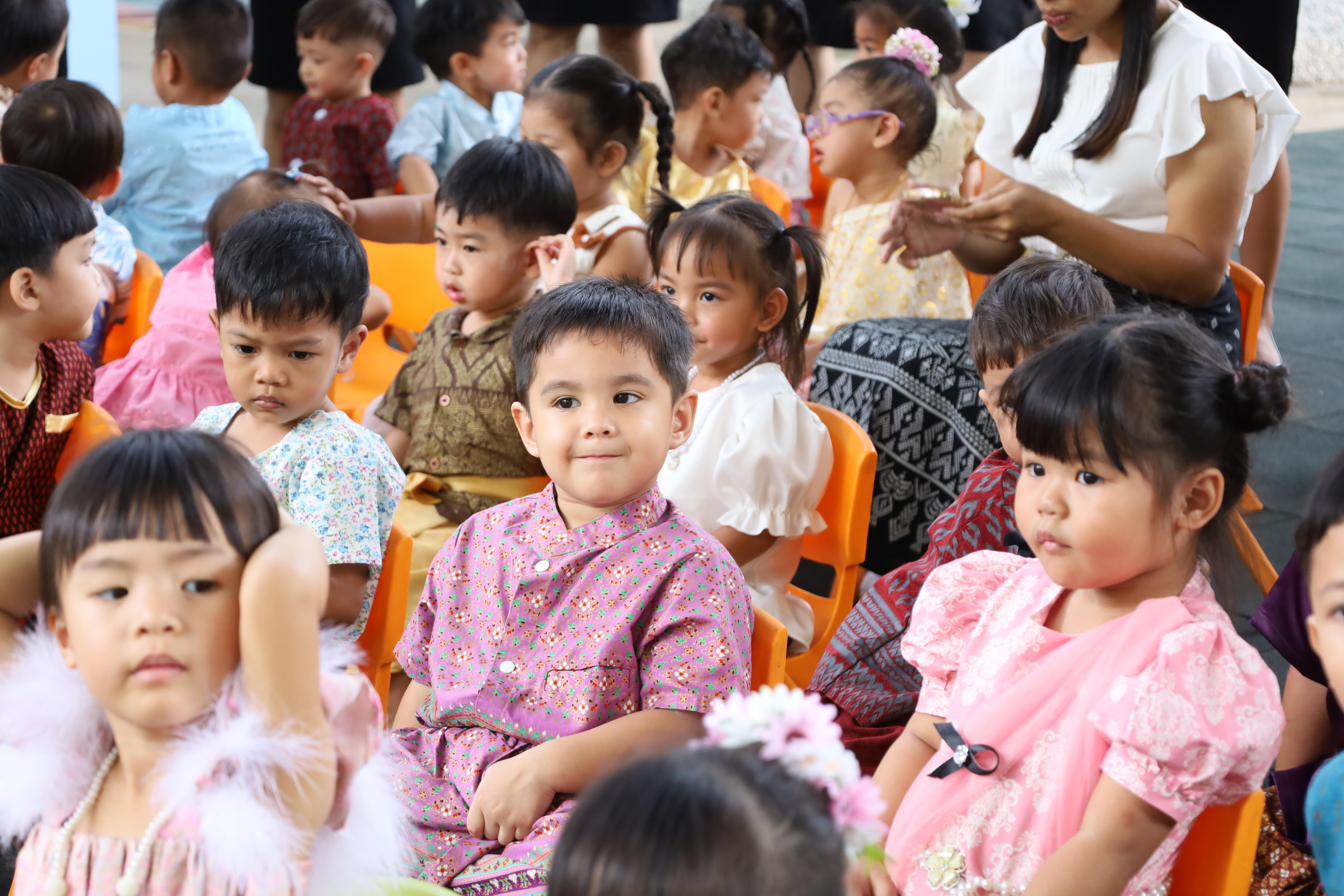 75. กิจกรรมลอยกระทงโรงเรียนอนุบาลราชภัฏกำแพงเพชร ประจำปีการศึกษา 2568