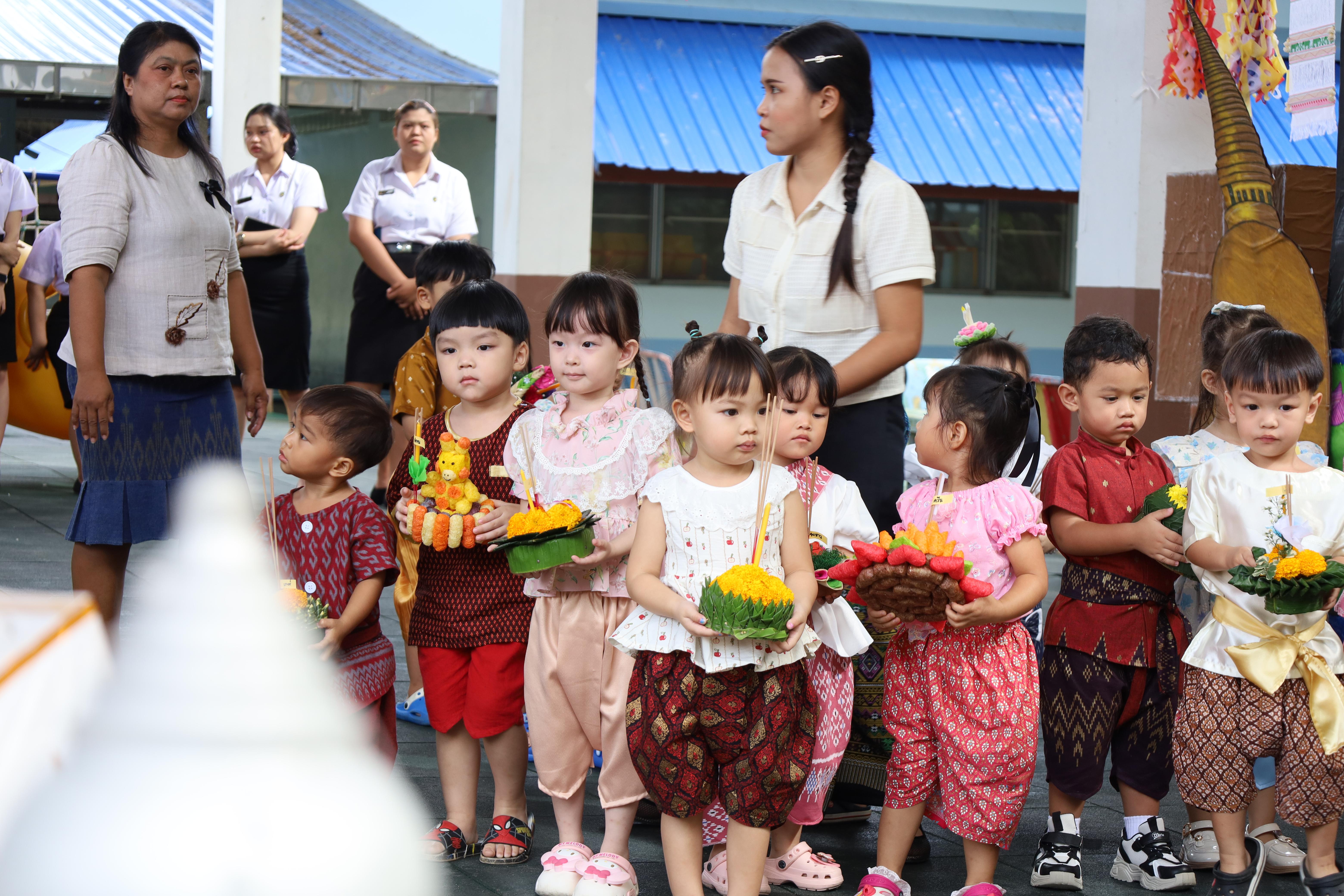 129. กิจกรรมลอยกระทงโรงเรียนอนุบาลราชภัฏกำแพงเพชร ประจำปีการศึกษา 2568