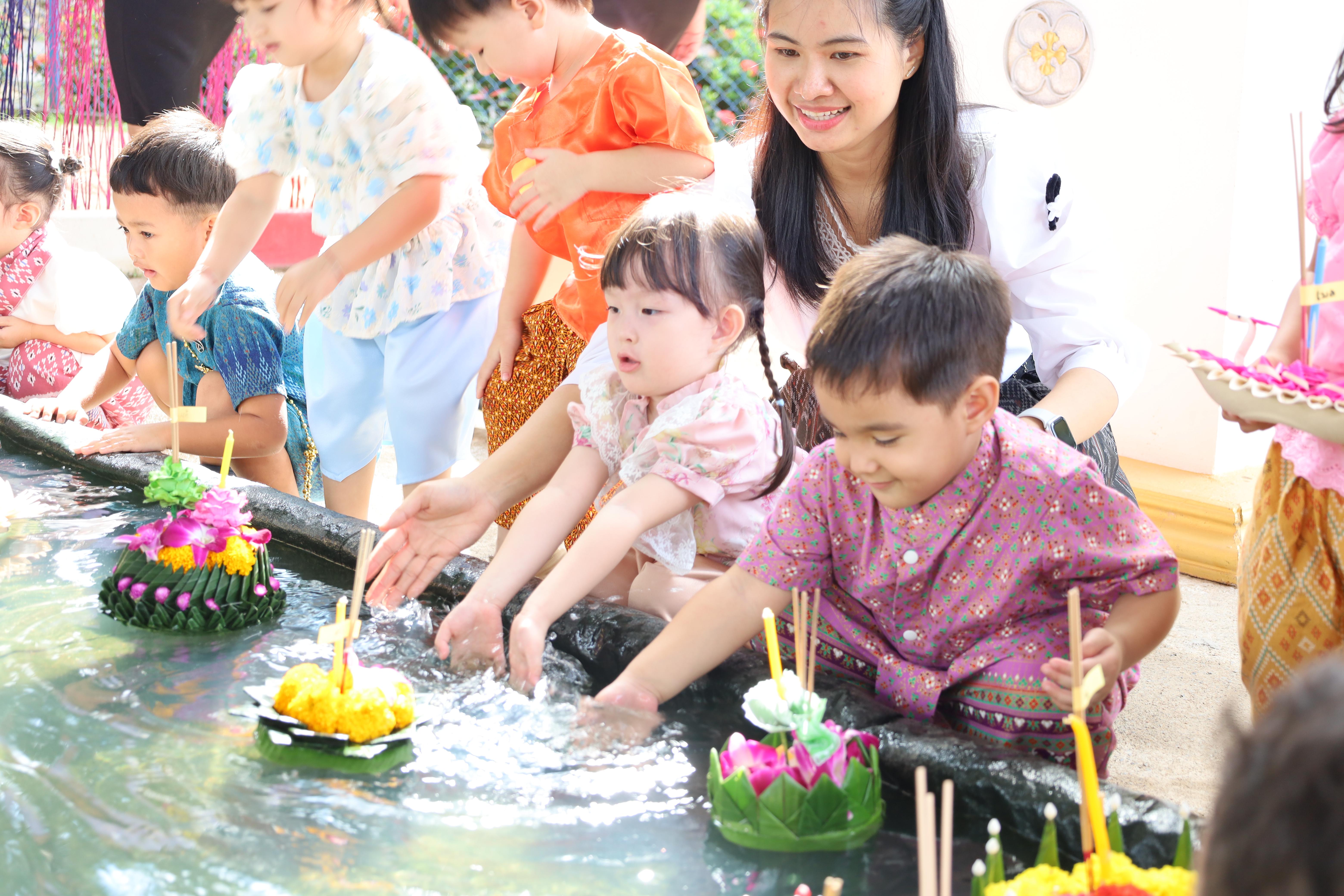 147. กิจกรรมลอยกระทงโรงเรียนอนุบาลราชภัฏกำแพงเพชร ประจำปีการศึกษา 2568