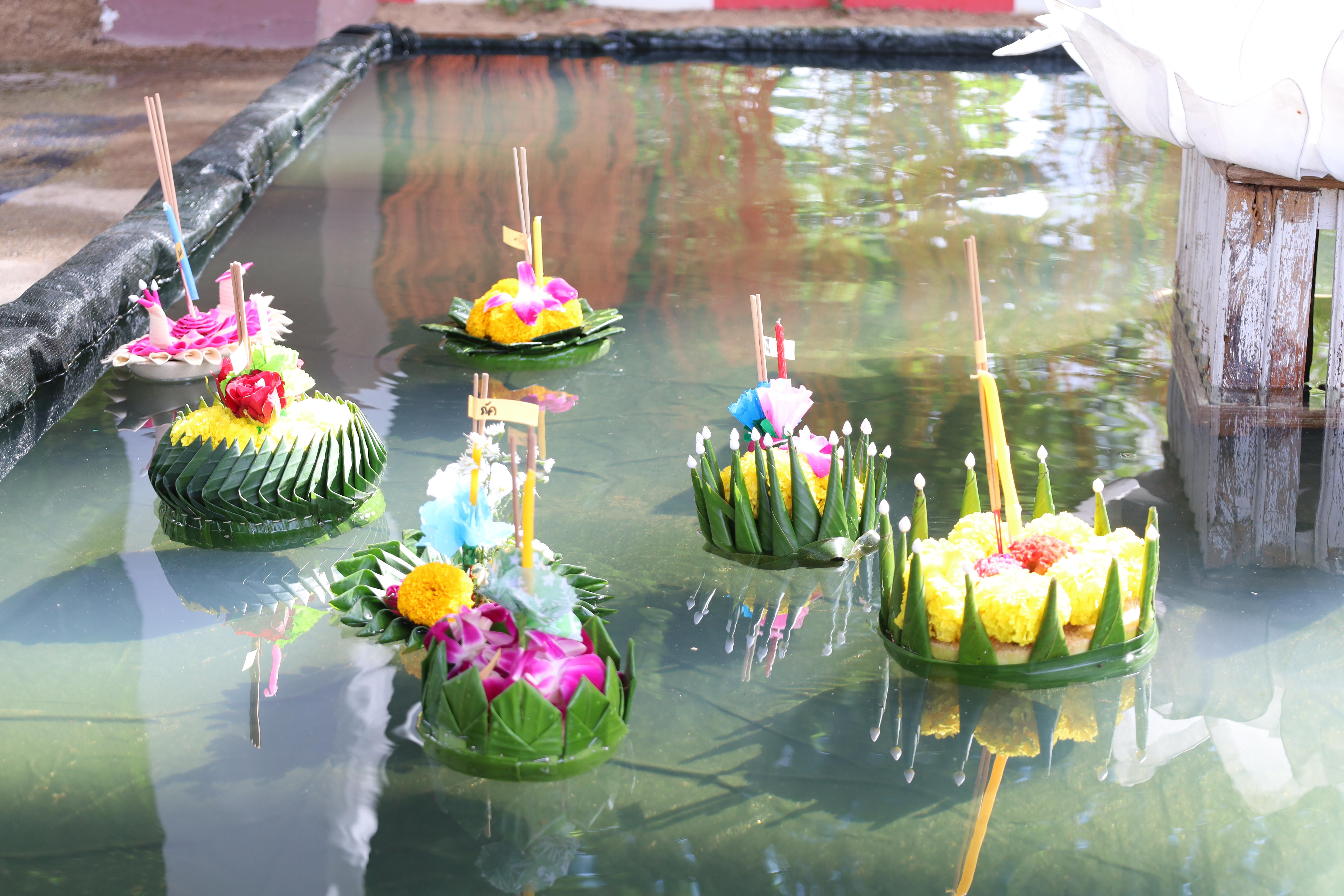 151. กิจกรรมลอยกระทงโรงเรียนอนุบาลราชภัฏกำแพงเพชร ประจำปีการศึกษา 2568