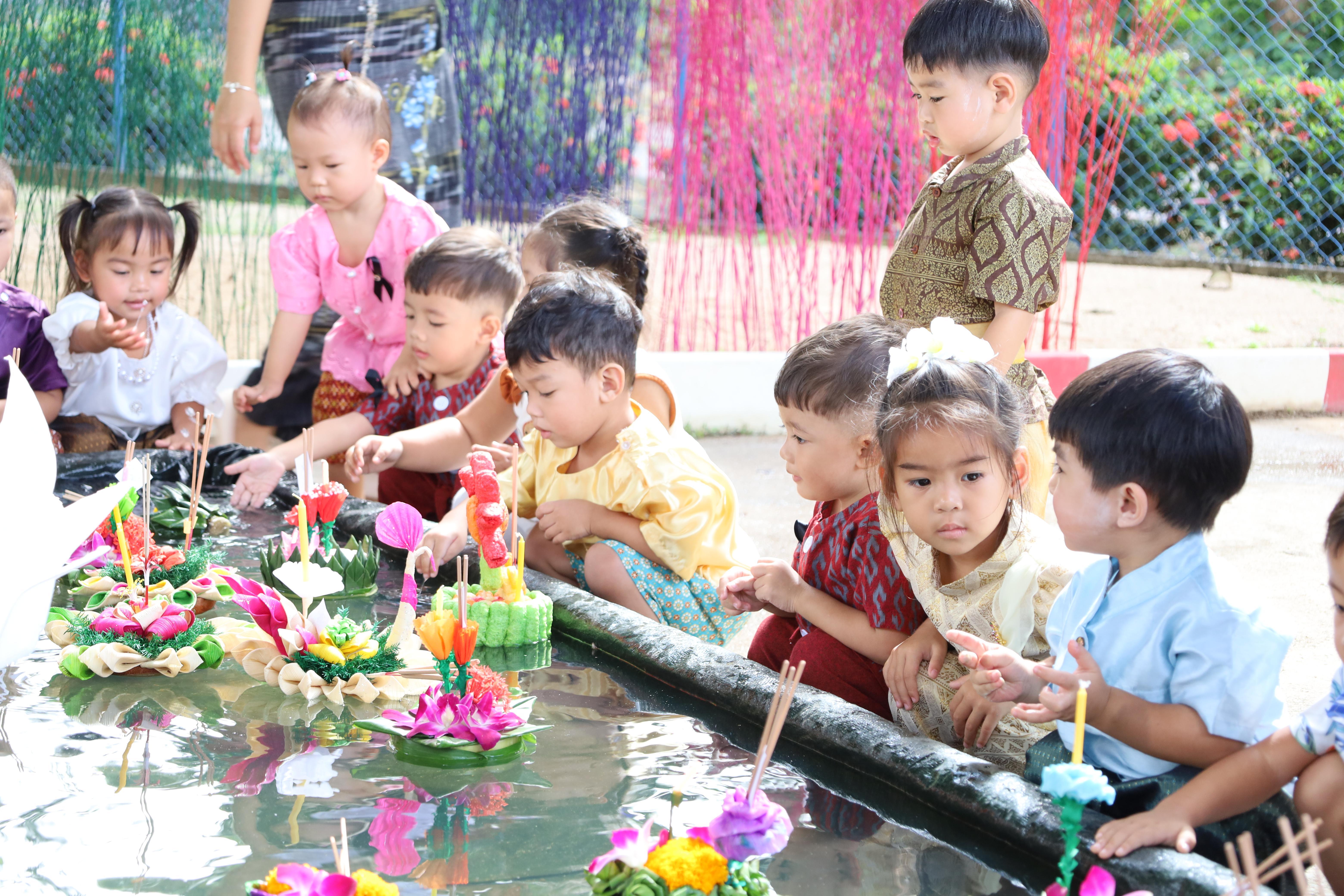 165. กิจกรรมลอยกระทงโรงเรียนอนุบาลราชภัฏกำแพงเพชร ประจำปีการศึกษา 2568