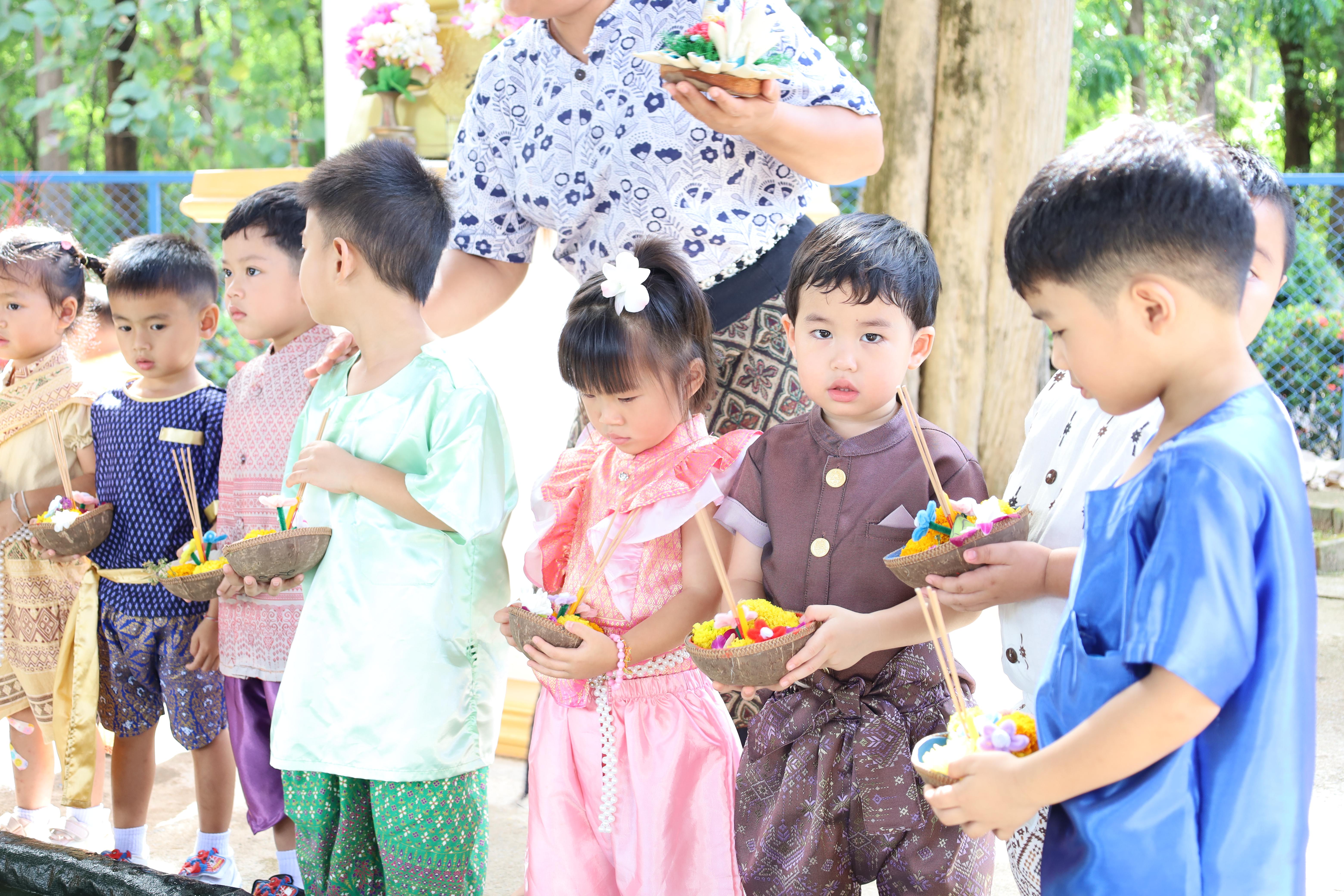 181. กิจกรรมลอยกระทงโรงเรียนอนุบาลราชภัฏกำแพงเพชร ประจำปีการศึกษา 2568