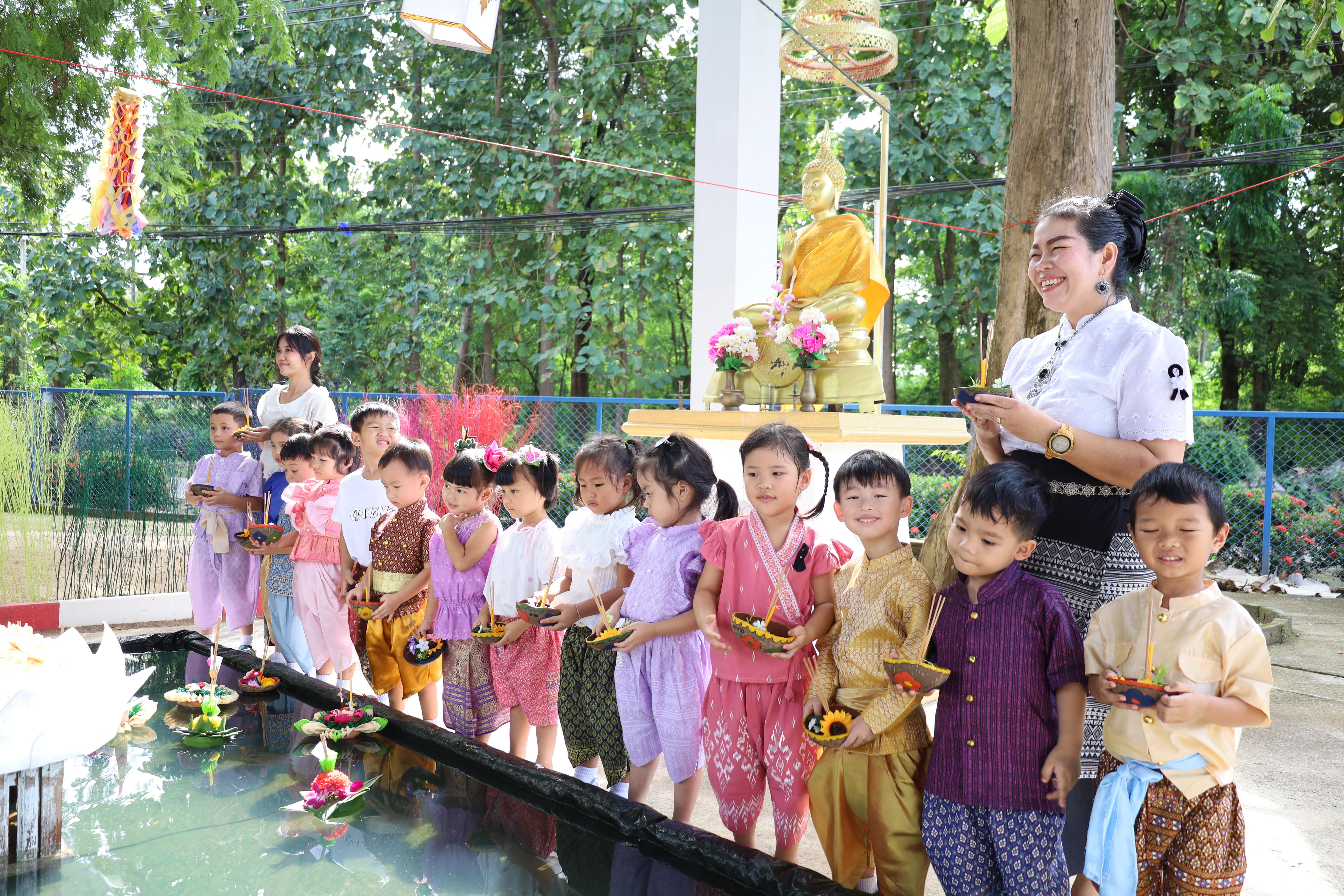 195. กิจกรรมลอยกระทงโรงเรียนอนุบาลราชภัฏกำแพงเพชร ประจำปีการศึกษา 2568