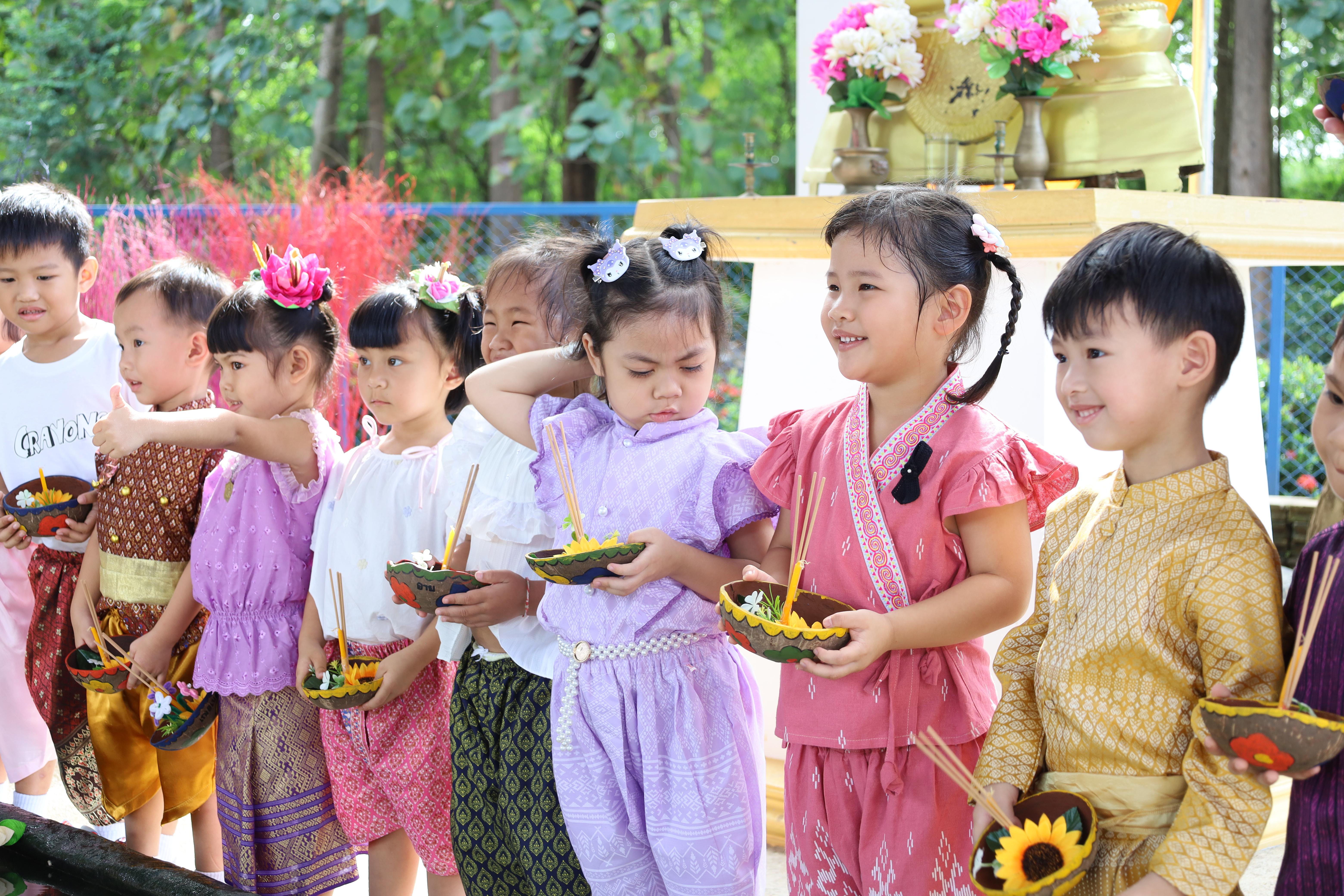 196. กิจกรรมลอยกระทงโรงเรียนอนุบาลราชภัฏกำแพงเพชร ประจำปีการศึกษา 2568