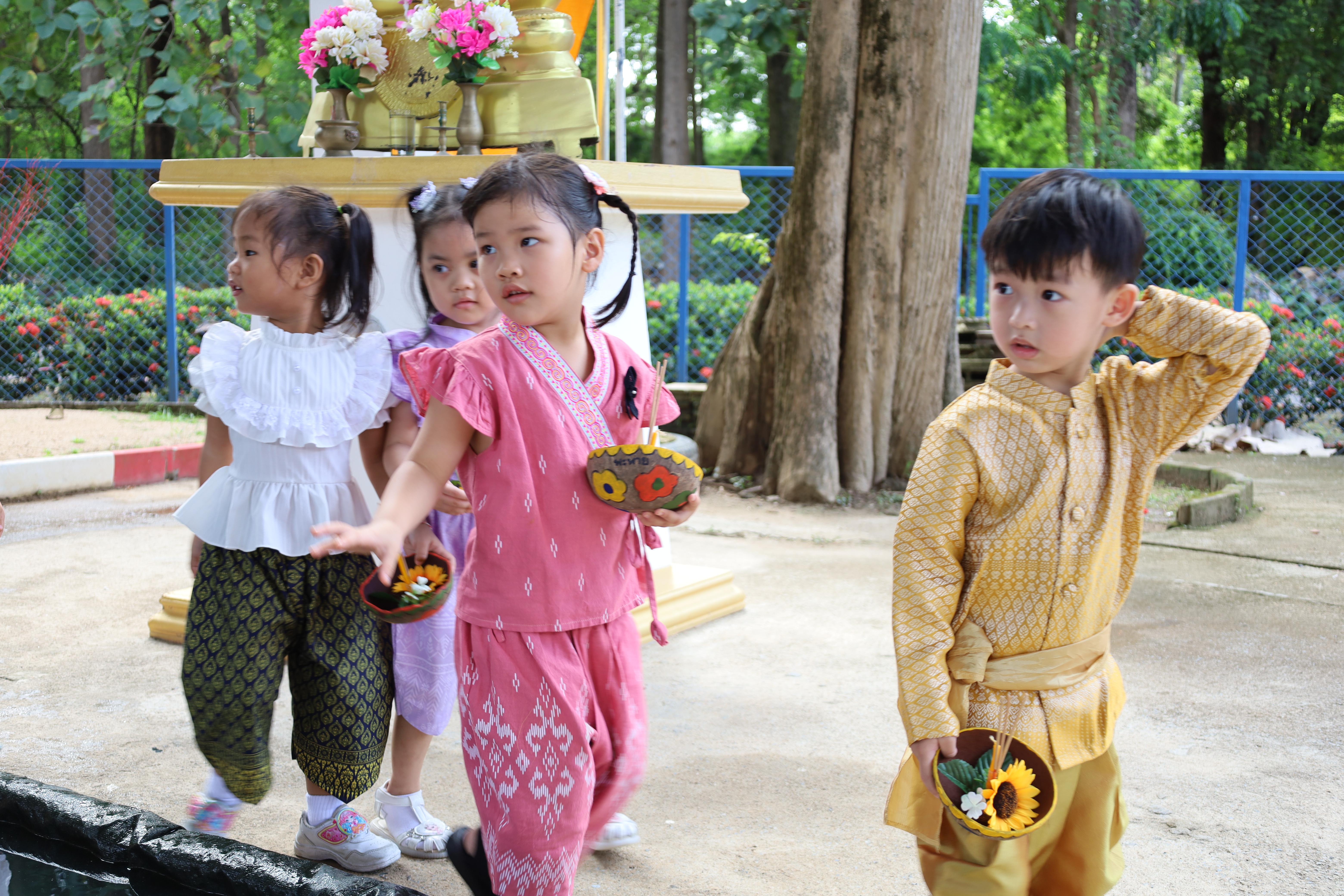 201. กิจกรรมลอยกระทงโรงเรียนอนุบาลราชภัฏกำแพงเพชร ประจำปีการศึกษา 2568