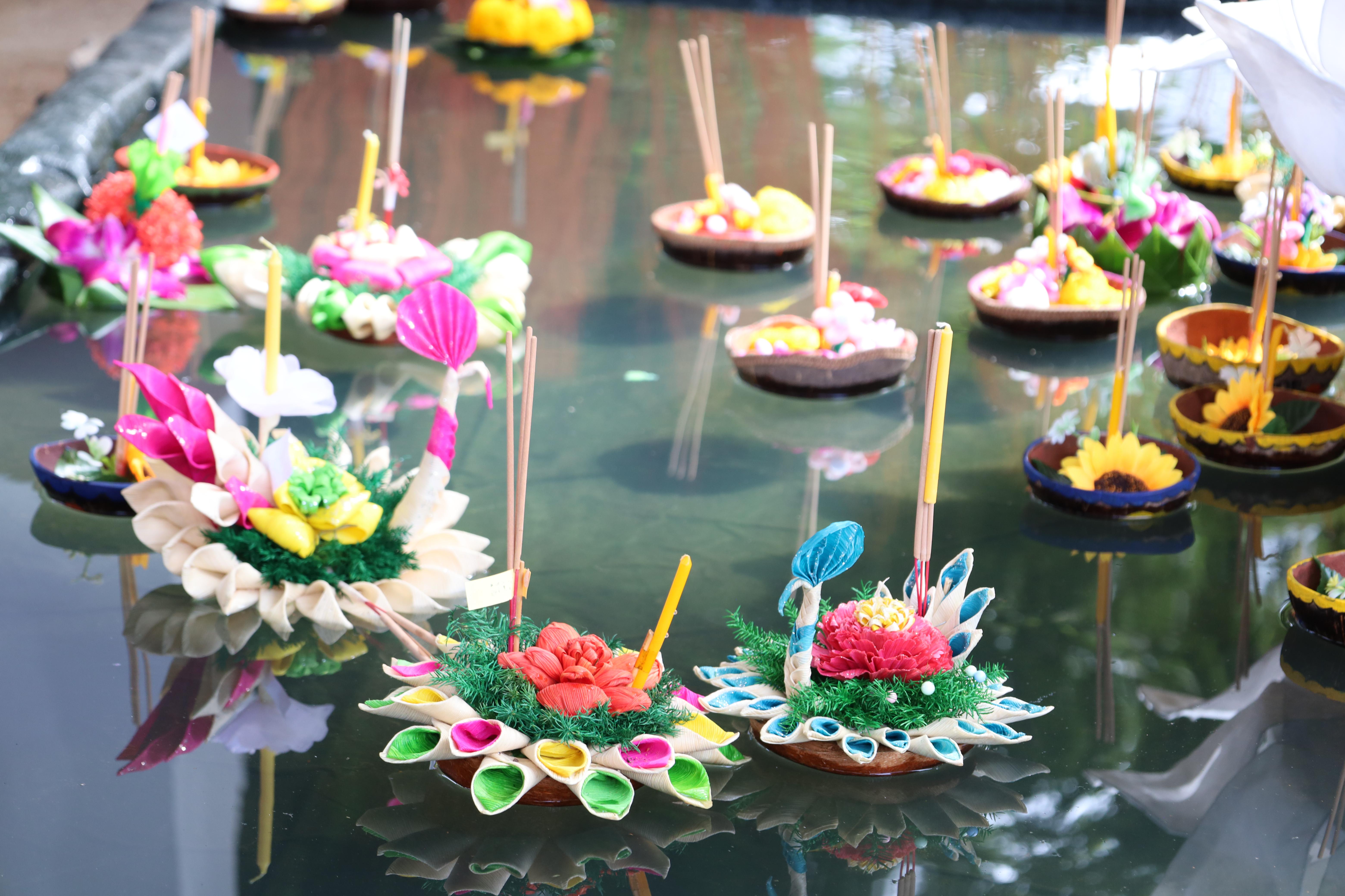 211. กิจกรรมลอยกระทงโรงเรียนอนุบาลราชภัฏกำแพงเพชร ประจำปีการศึกษา 2568