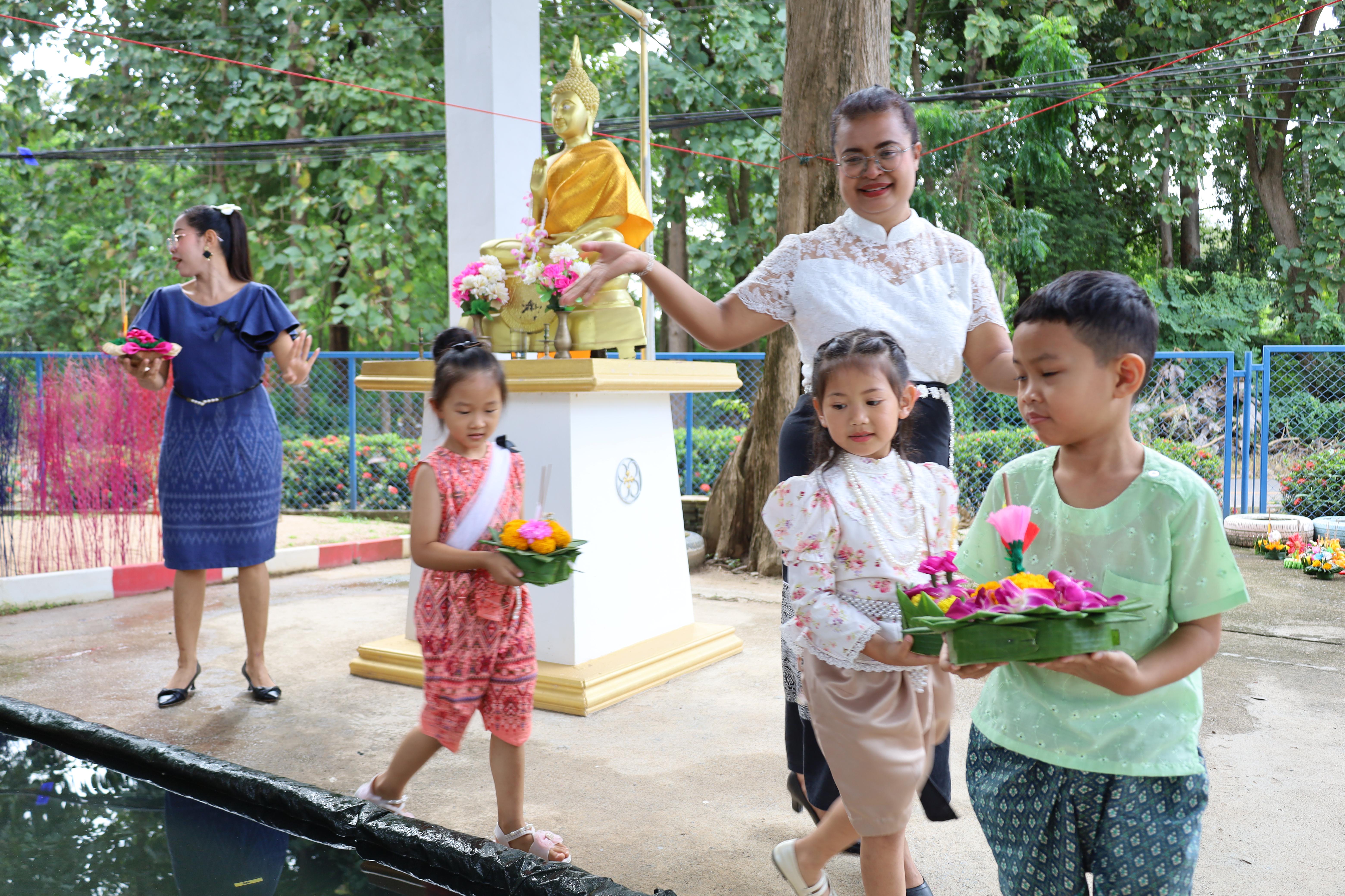 233. กิจกรรมลอยกระทงโรงเรียนอนุบาลราชภัฏกำแพงเพชร ประจำปีการศึกษา 2568