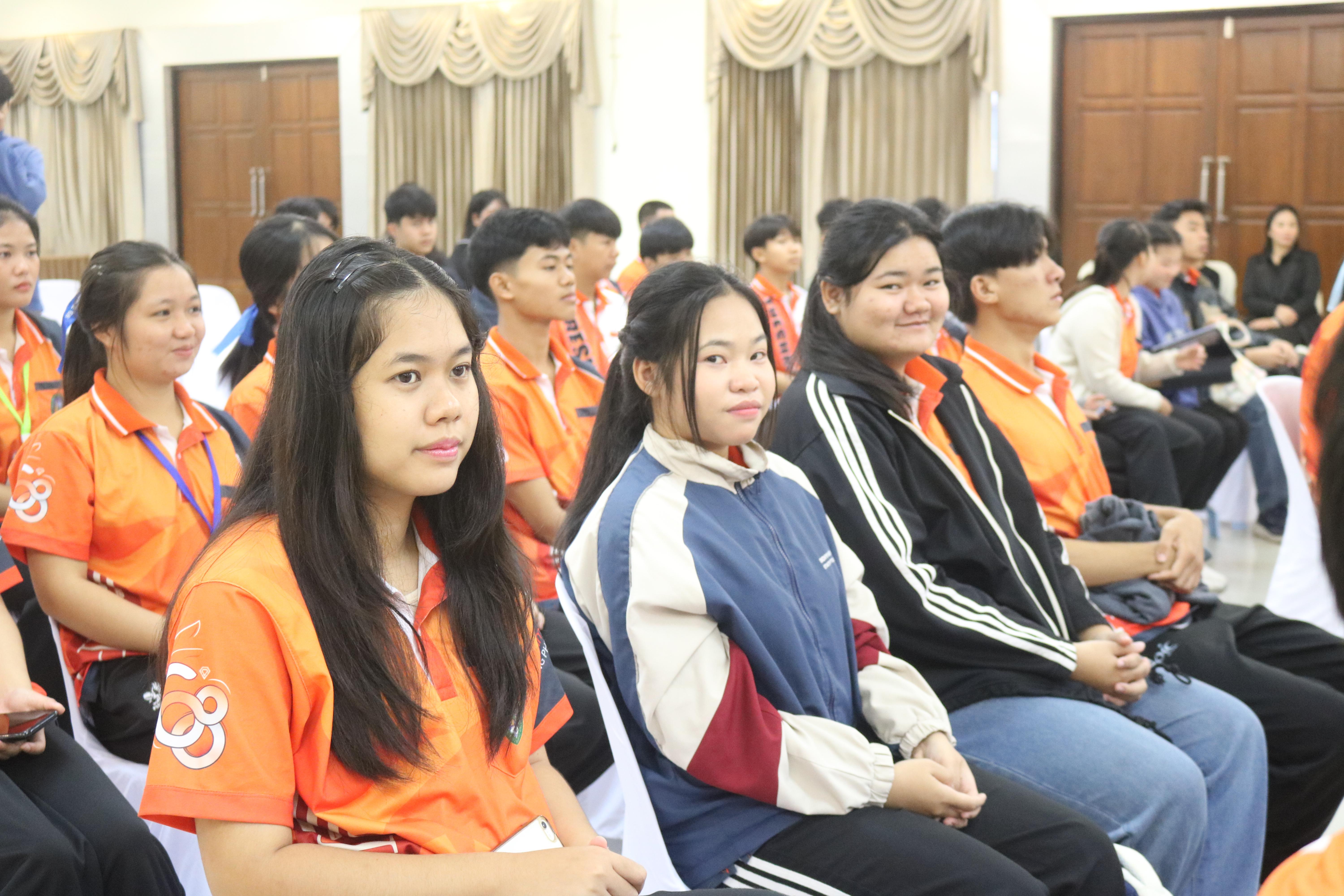 7. อบรมเชิงปฏิบัติการการบูรณาการสืบสานวัฒนธรรมภูมิปัญญาท้องถิ่น