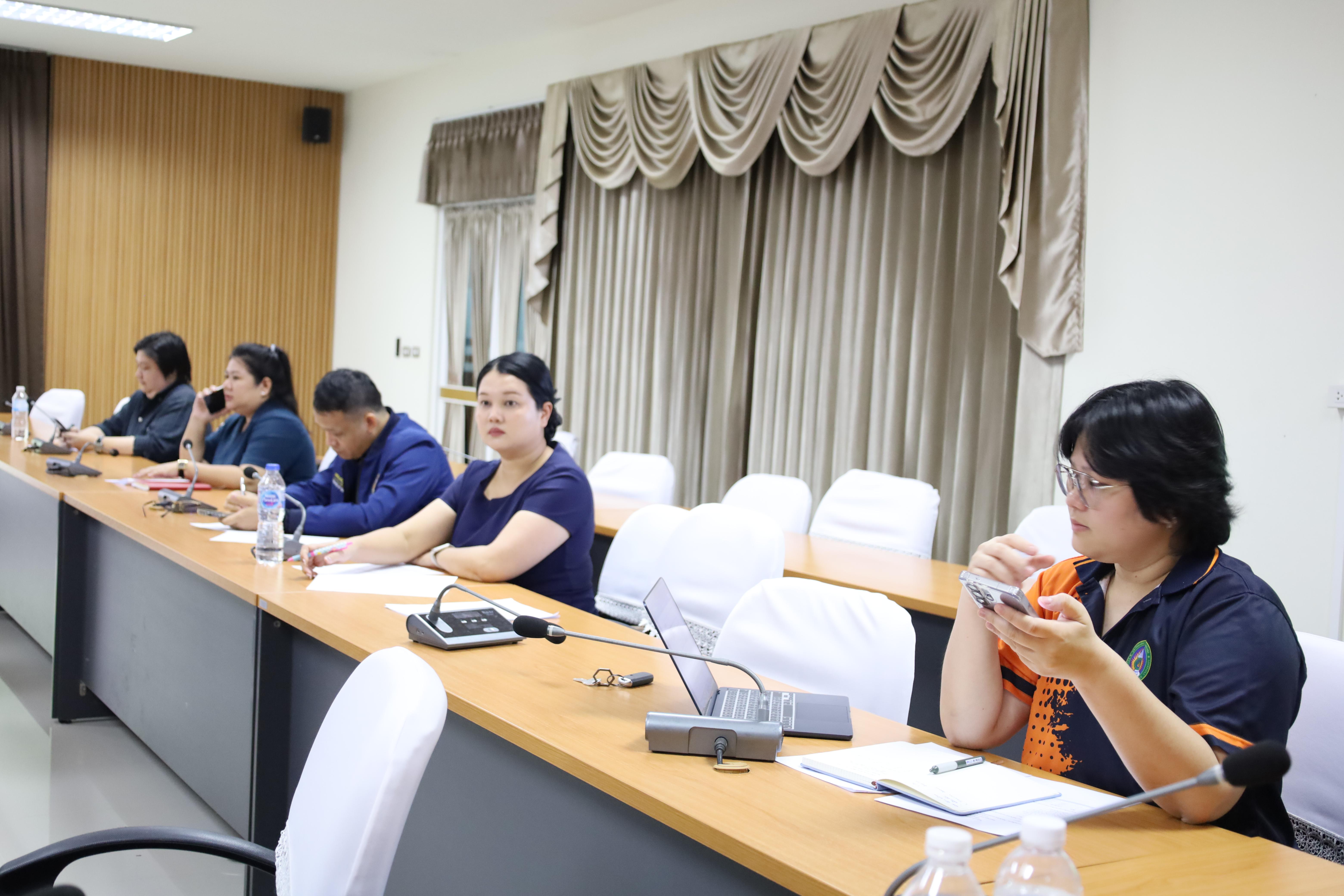 6. การประชุมการกรอกแผนการเรียน