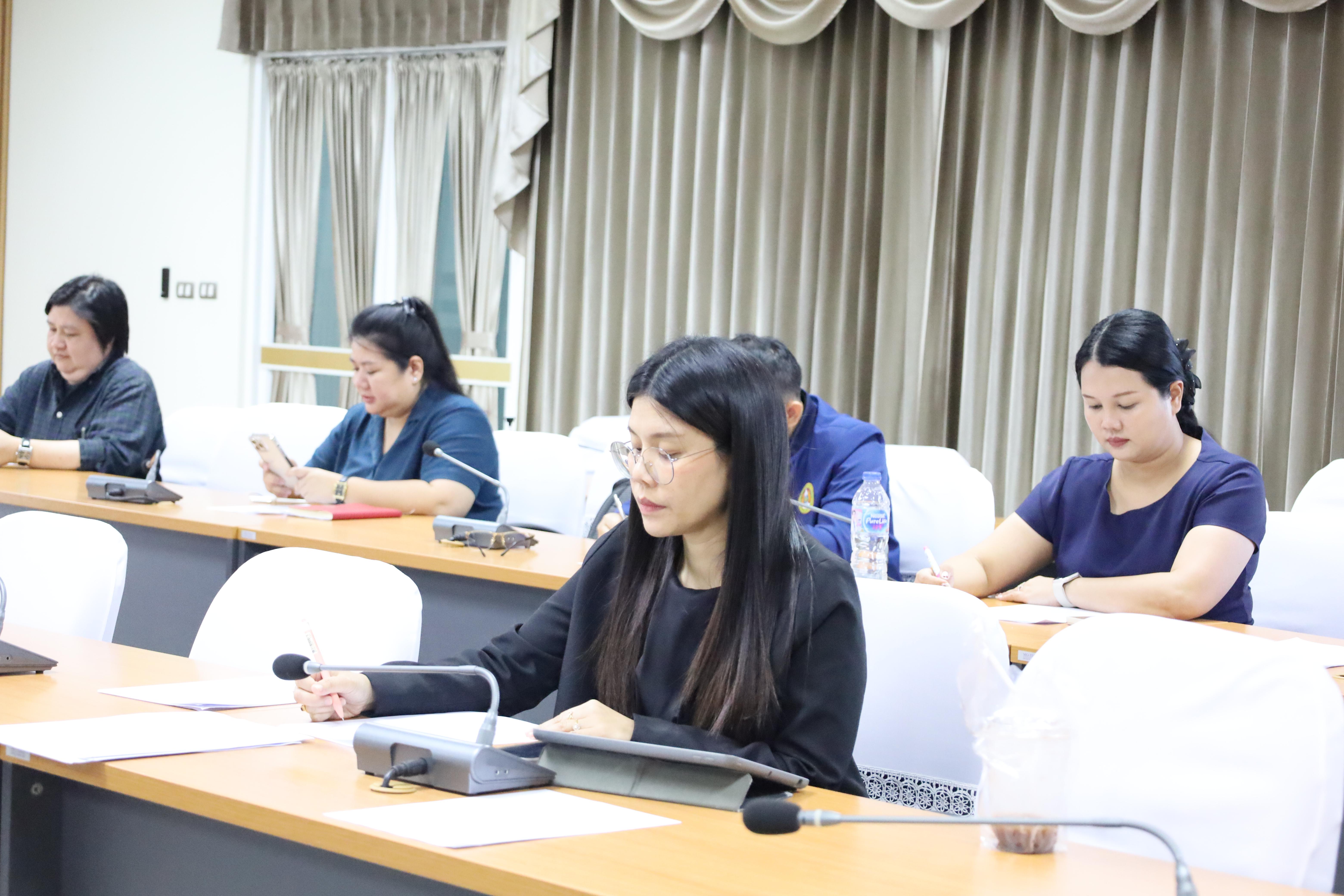 9. การประชุมการกรอกแผนการเรียน