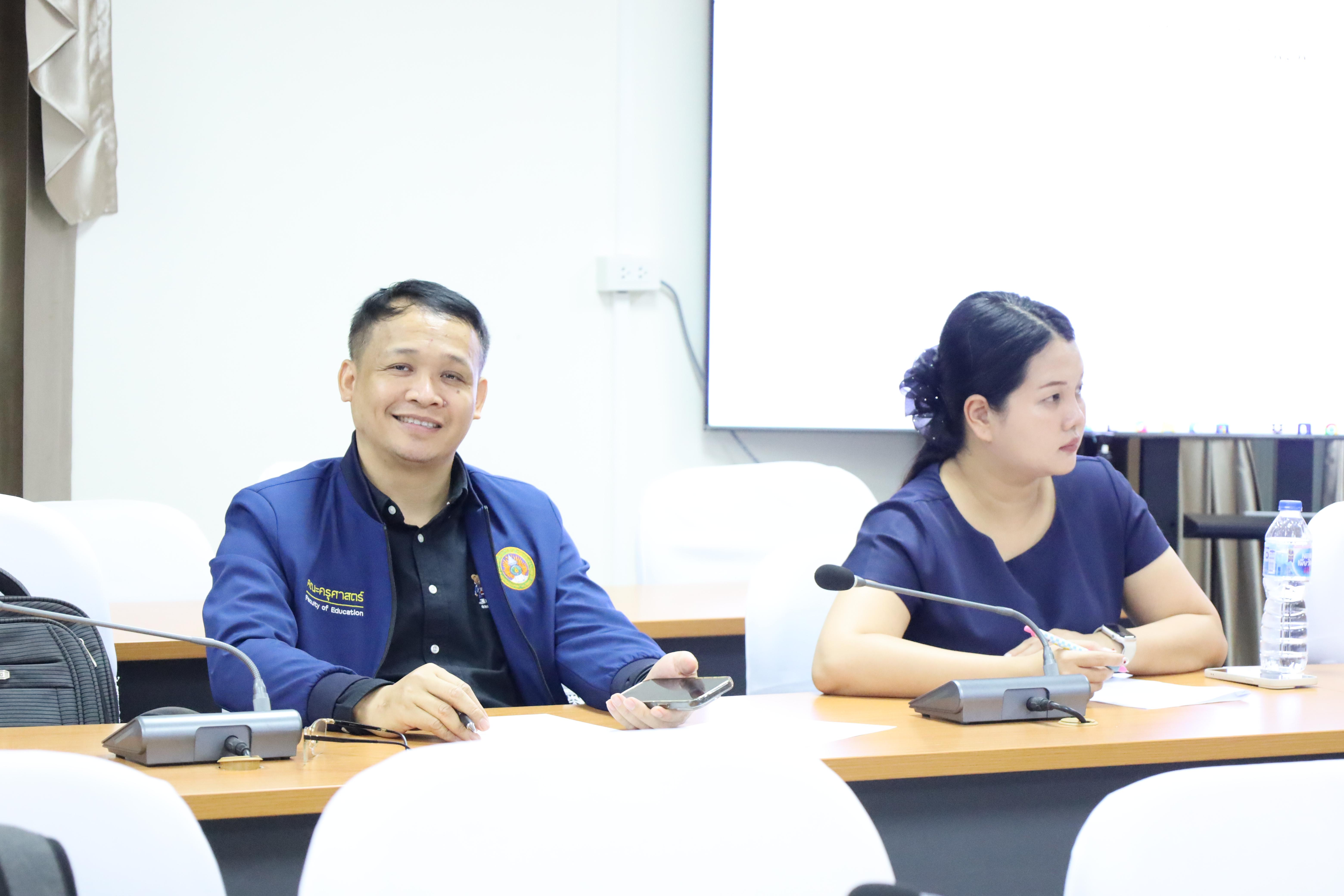 16. การประชุมการกรอกแผนการเรียน