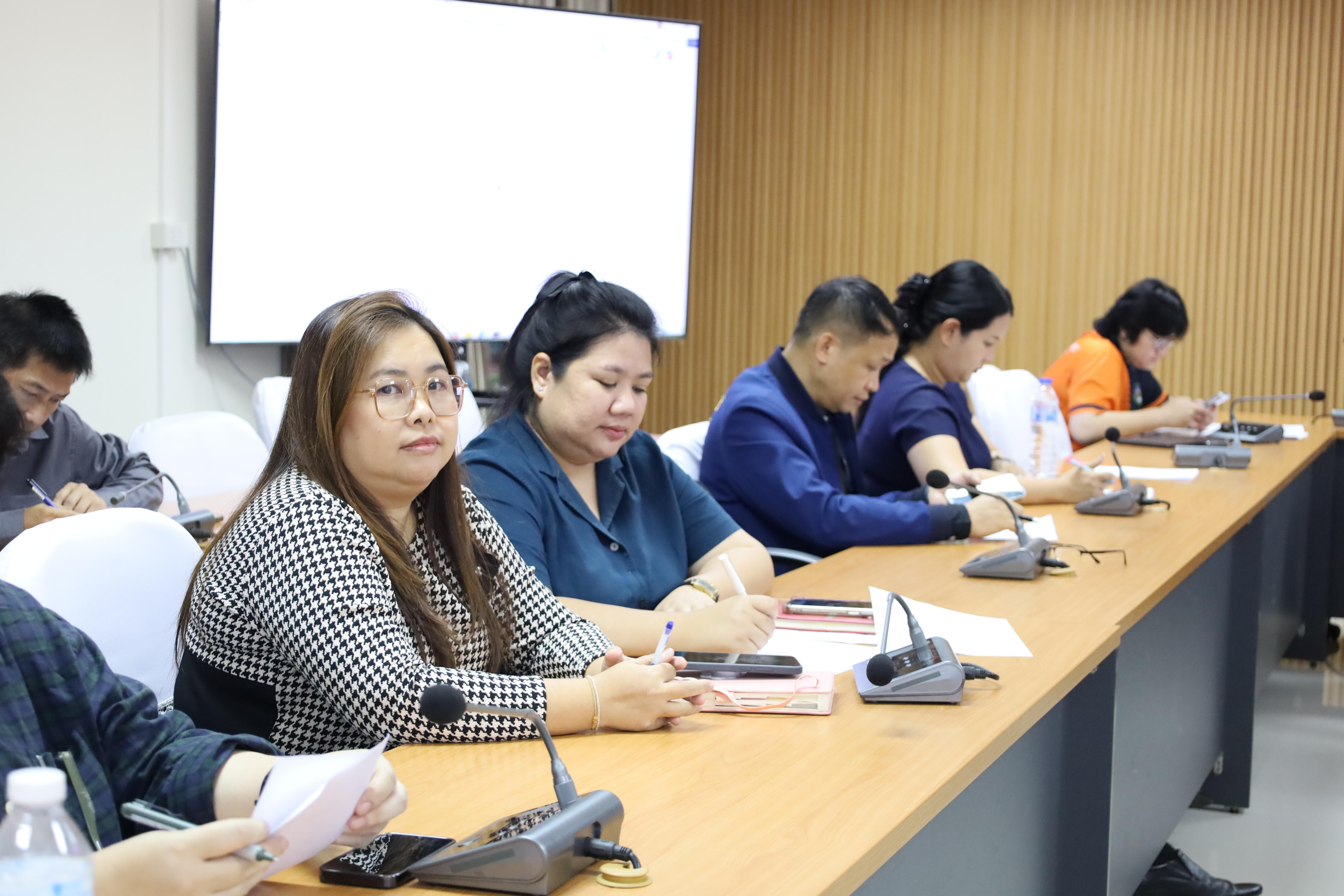 18. การประชุมการกรอกแผนการเรียน