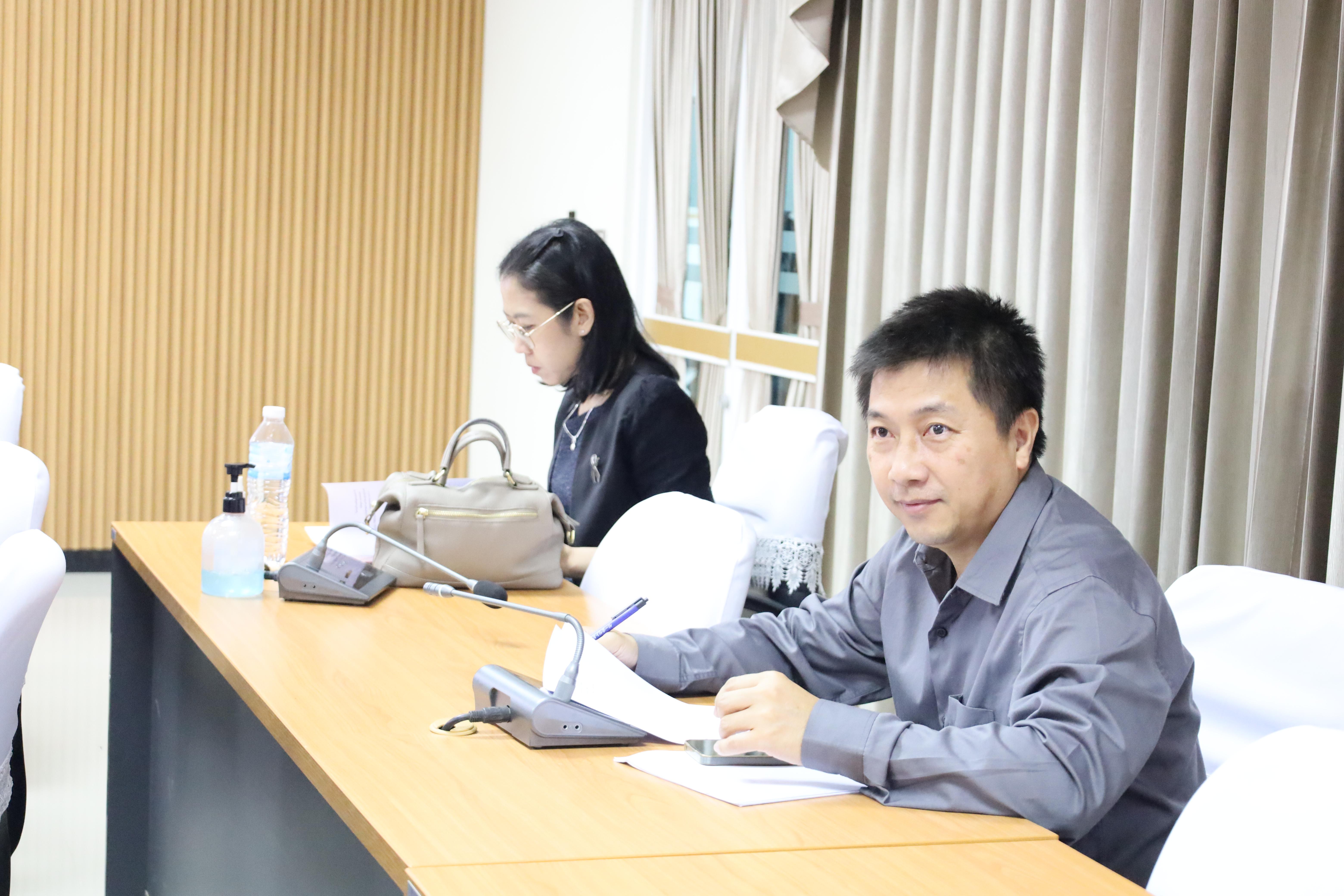 21. การประชุมการกรอกแผนการเรียน