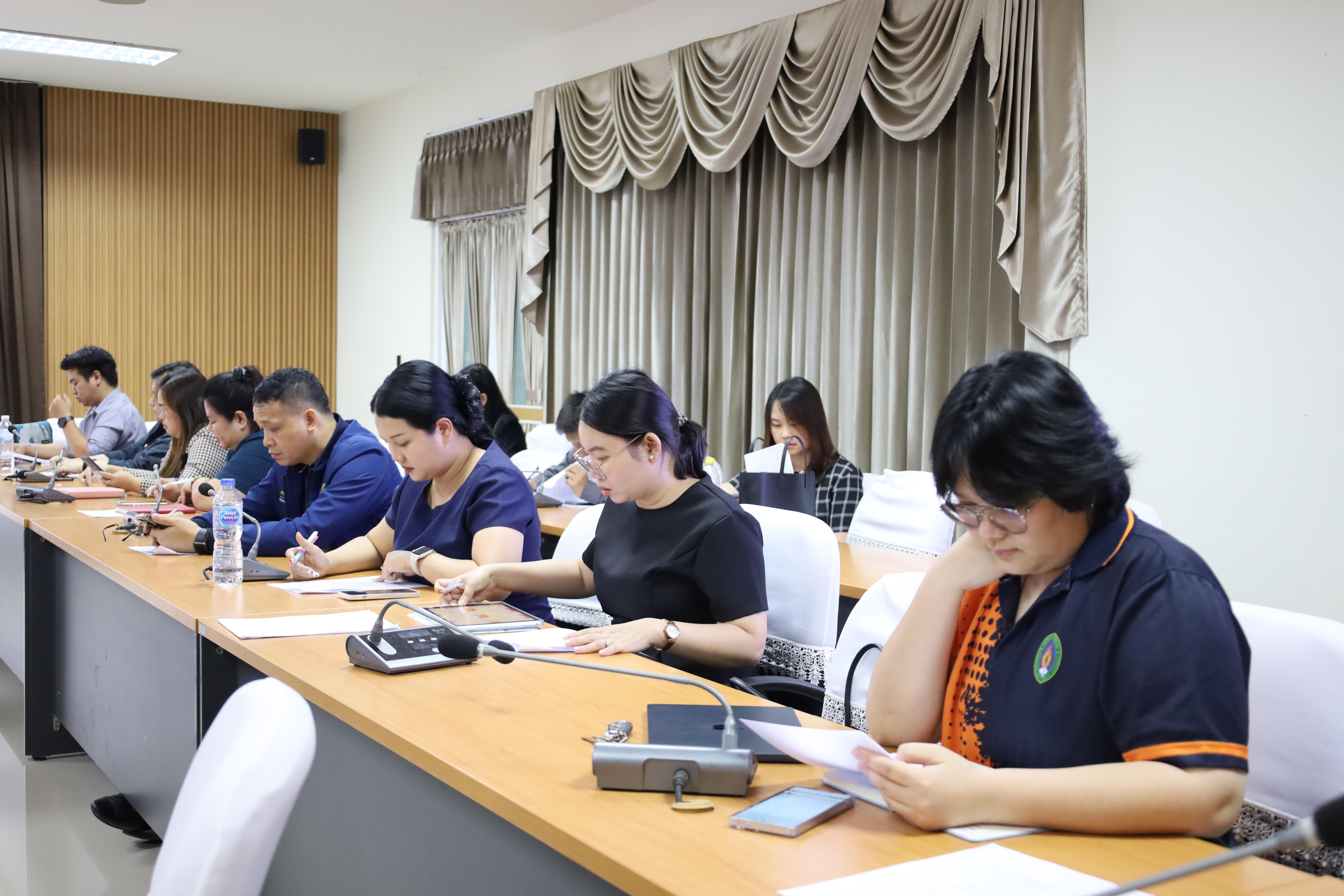 23. การประชุมการกรอกแผนการเรียน